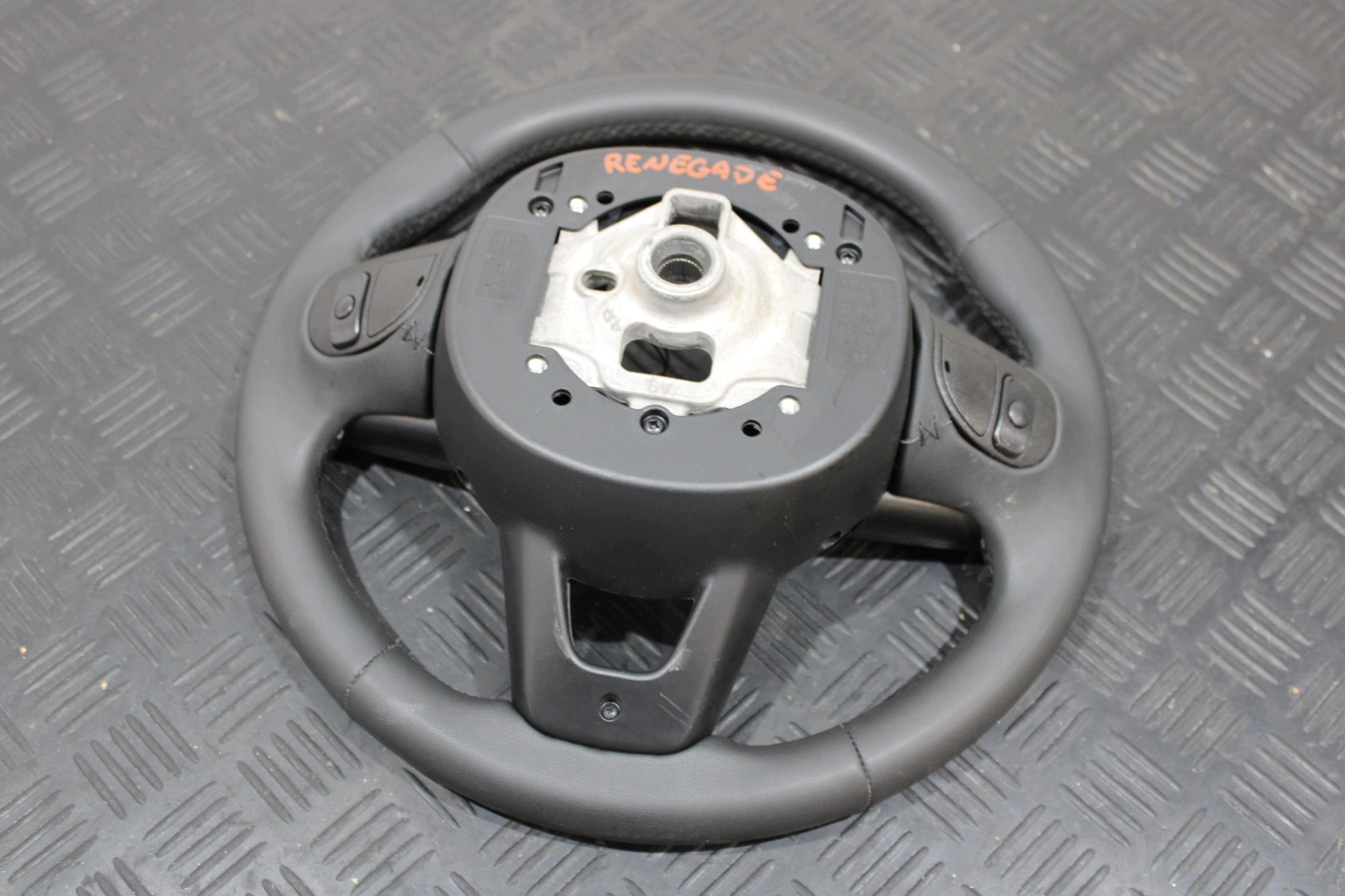 lenkrad MULTIFUNKCJA JEEP RENEGADE 1.0T