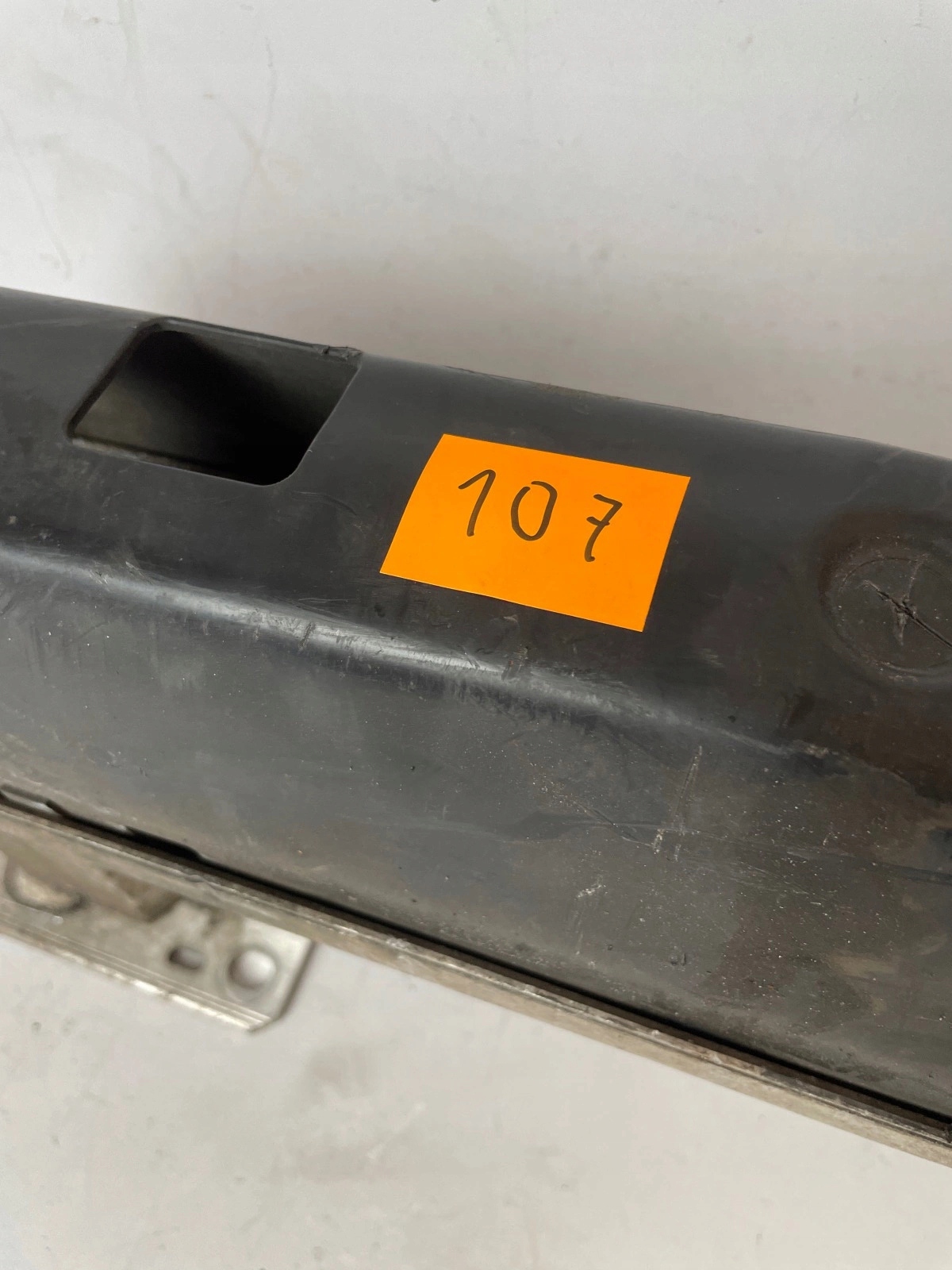 sider pillar of a bumper front front Citroen Berlingo Partner III