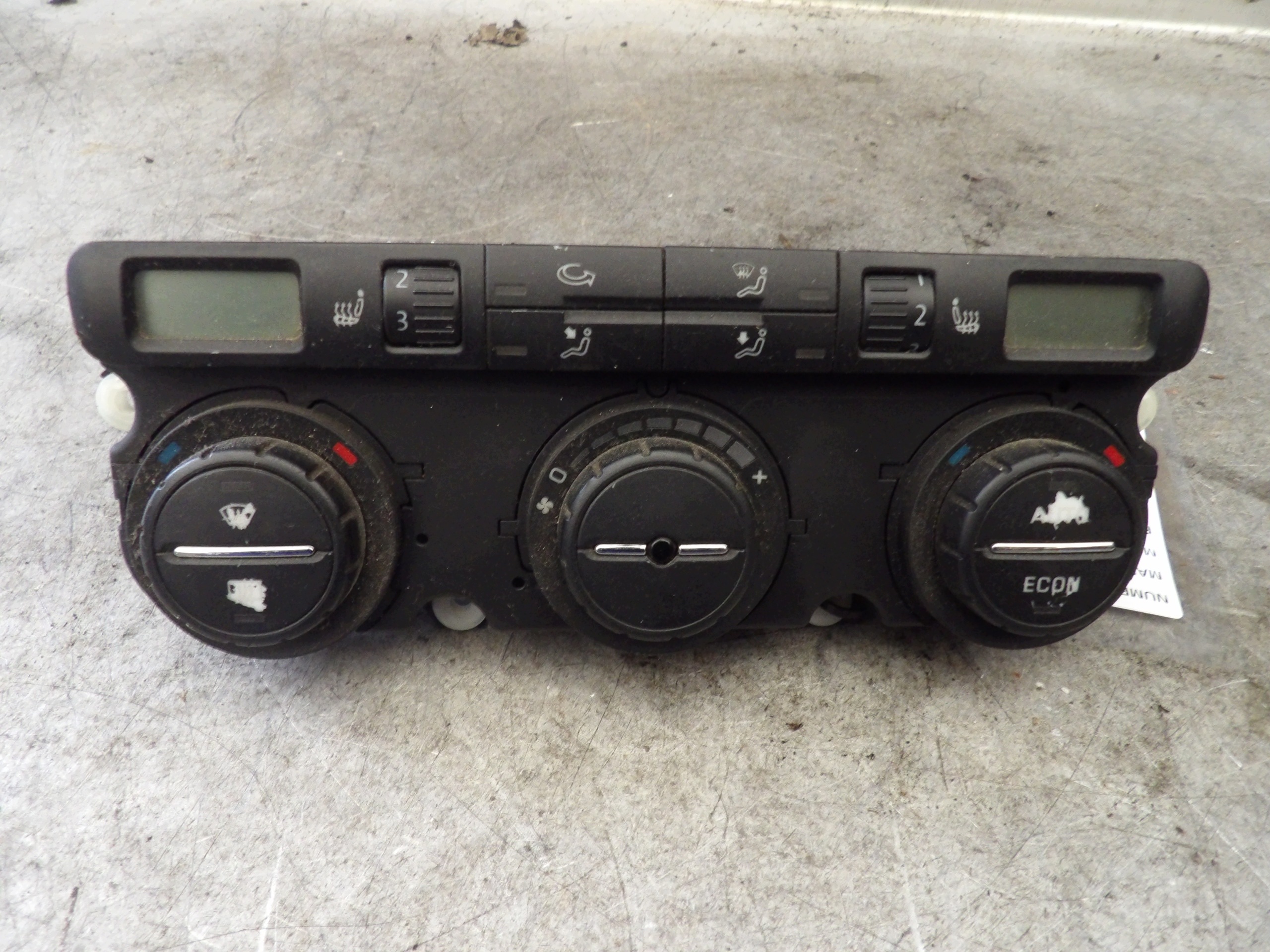 Skoda Octavia II control panel of the air conditioning