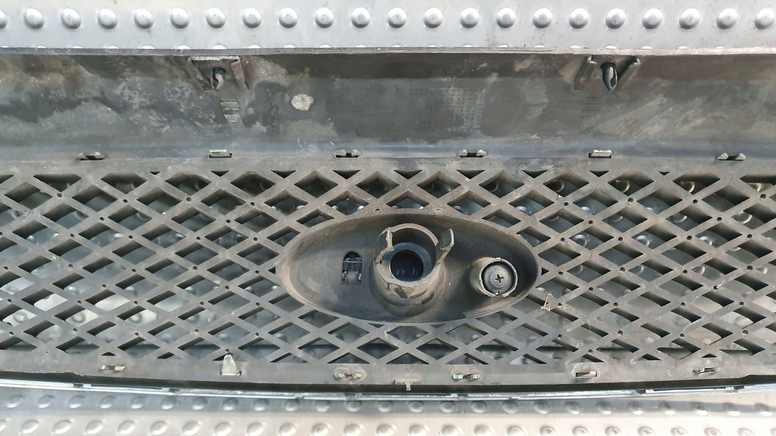 grill grill FORD C-MAX MK1 3M51-R8138 03