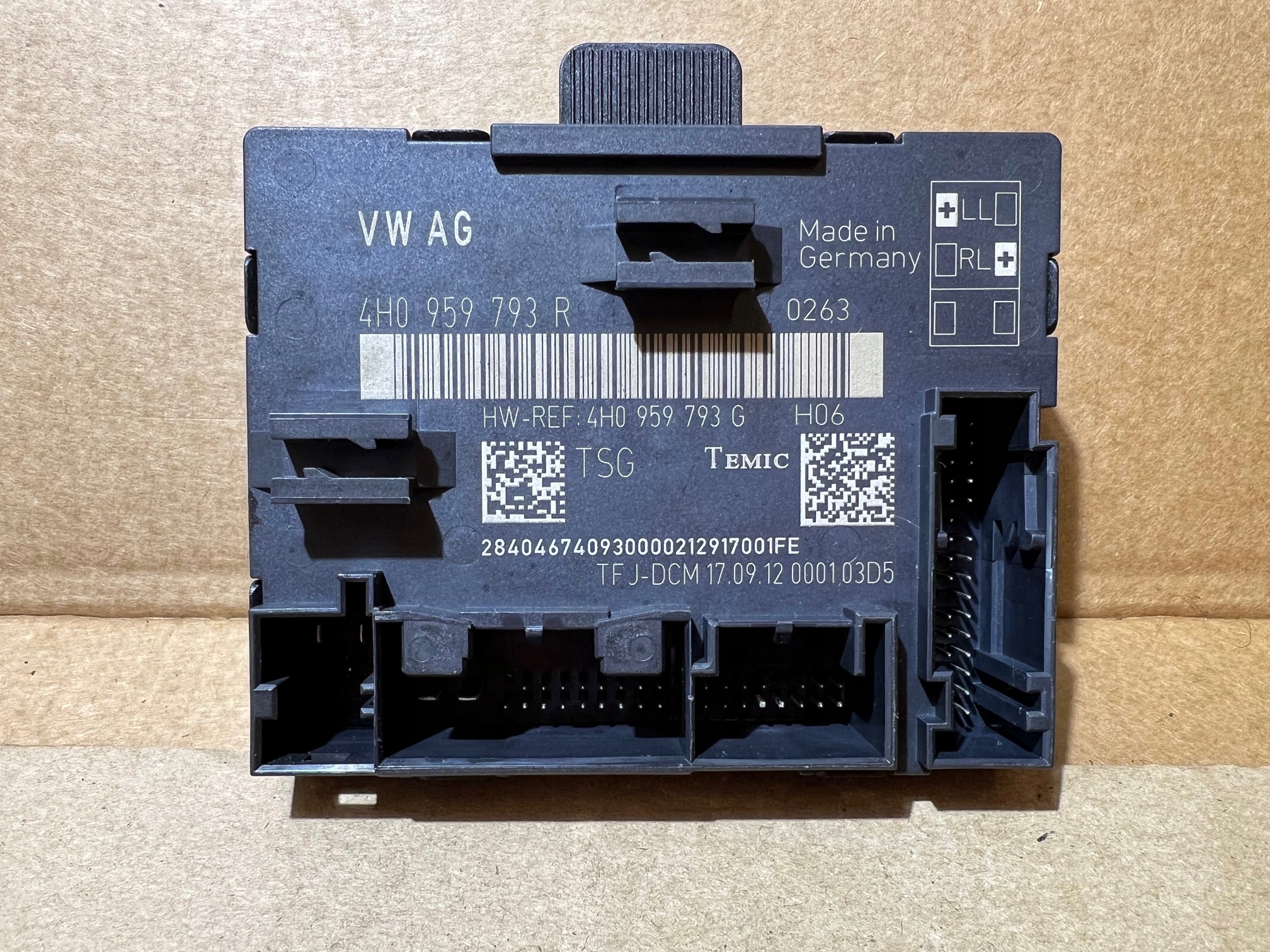 AUDI A8 D4 module control unit door DOCIAG left front 4H0959793R