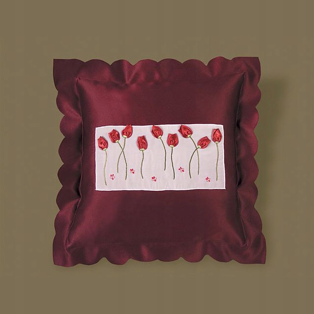 

Poszewka Haftowana 40x40 cm