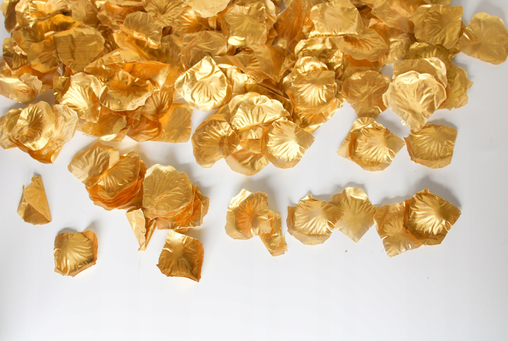 

Płatki róż 300 szt złote ślub wesele