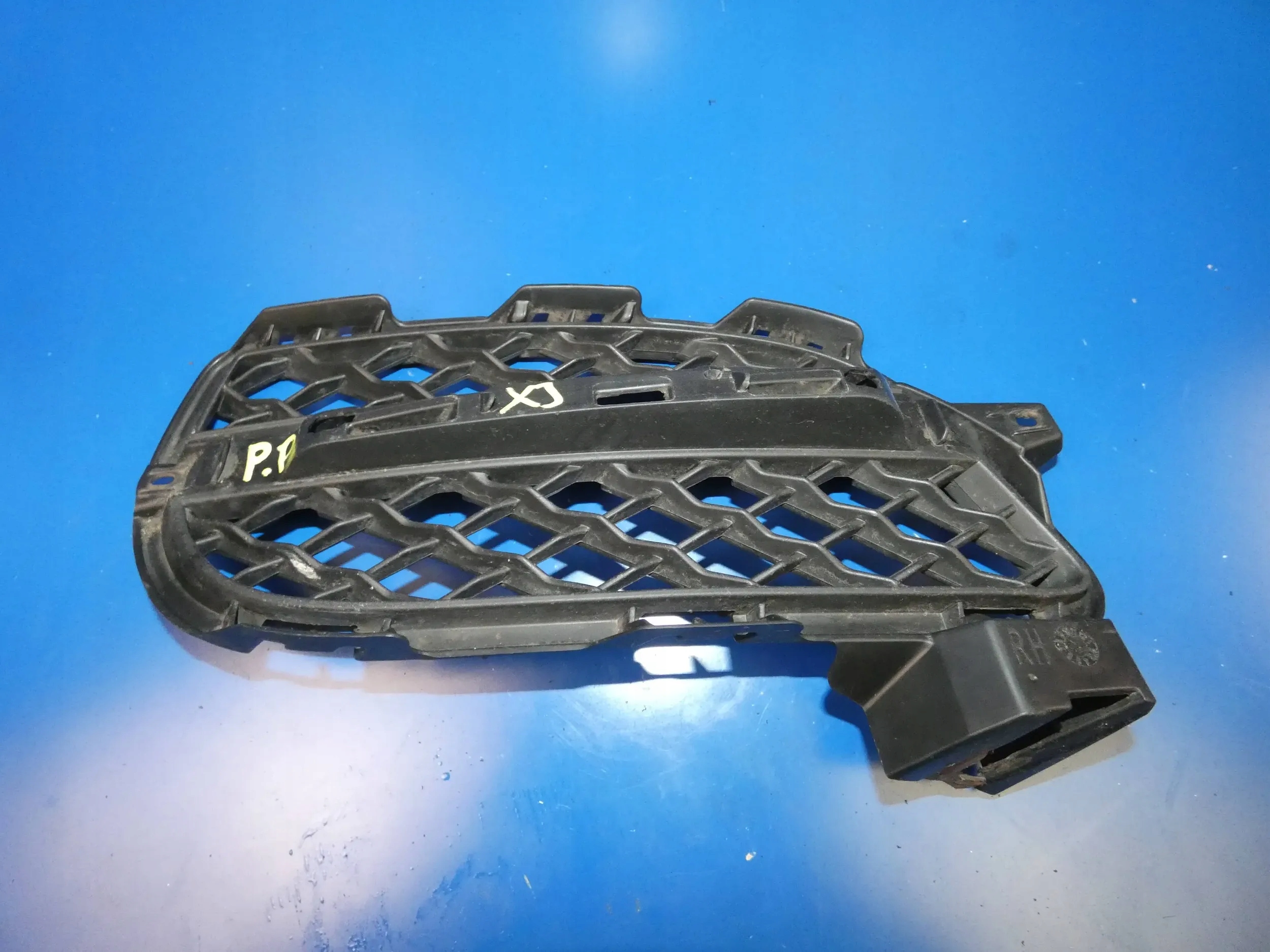 JAGUAR XJ X351 grid of a bumper right front