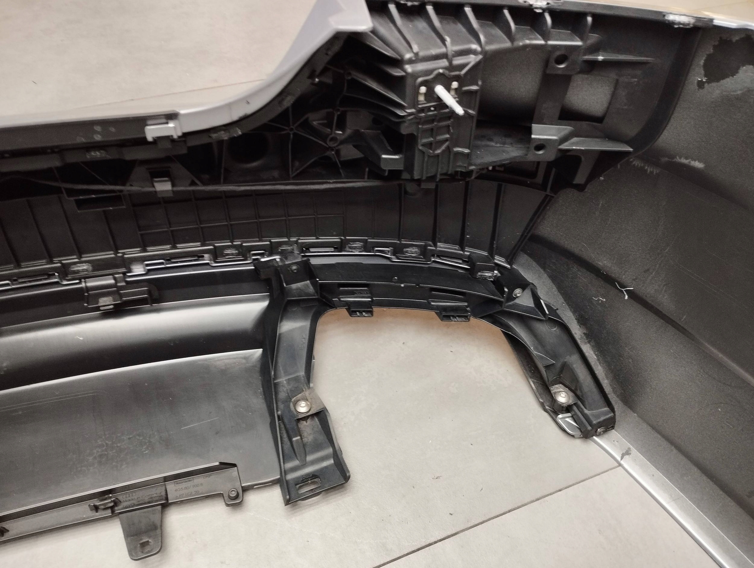 Audi A7 4G 2016 LIFT bumper rear part LZ7G PDC