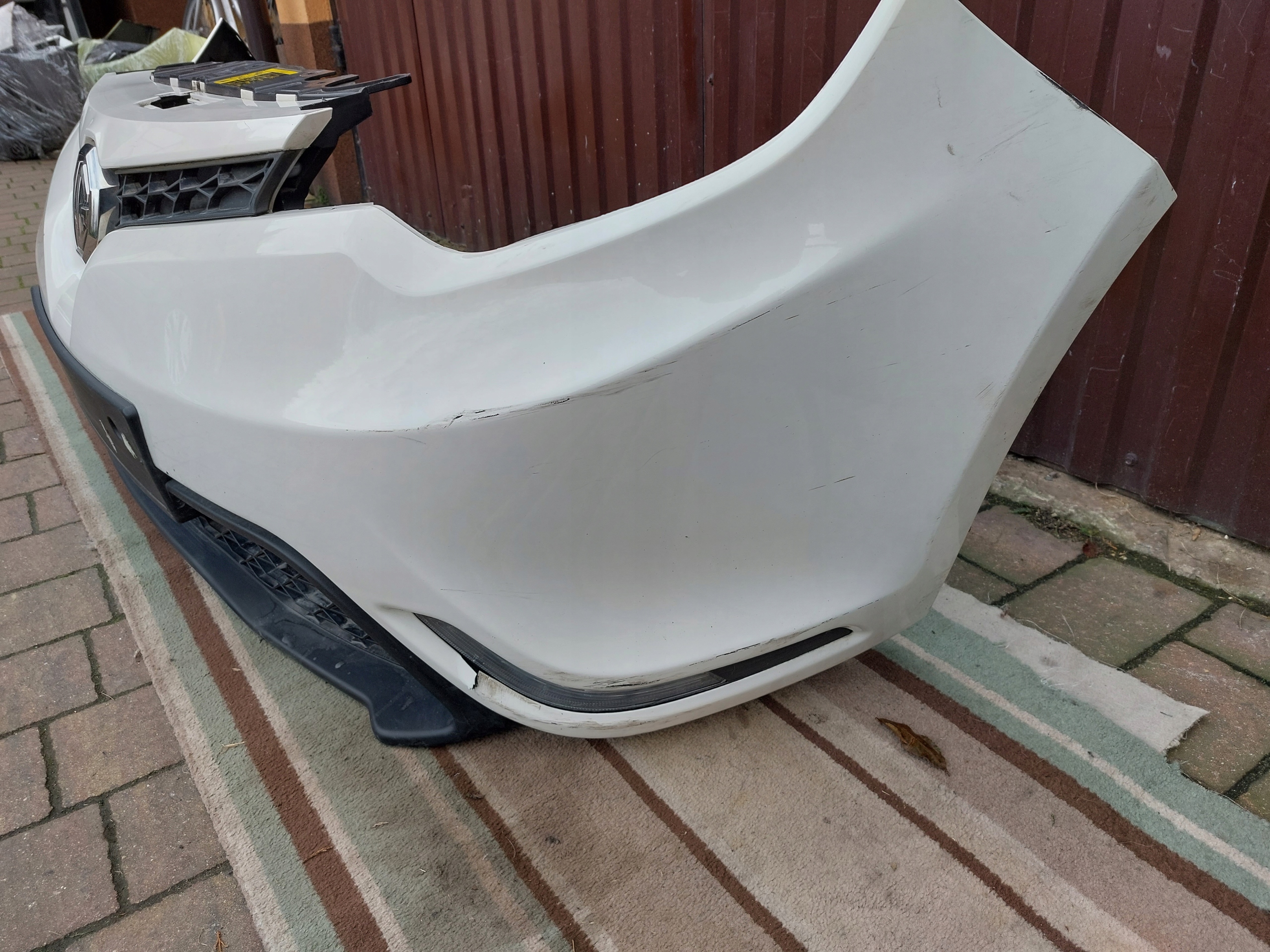 nárazník předek MG 3 II LIFT