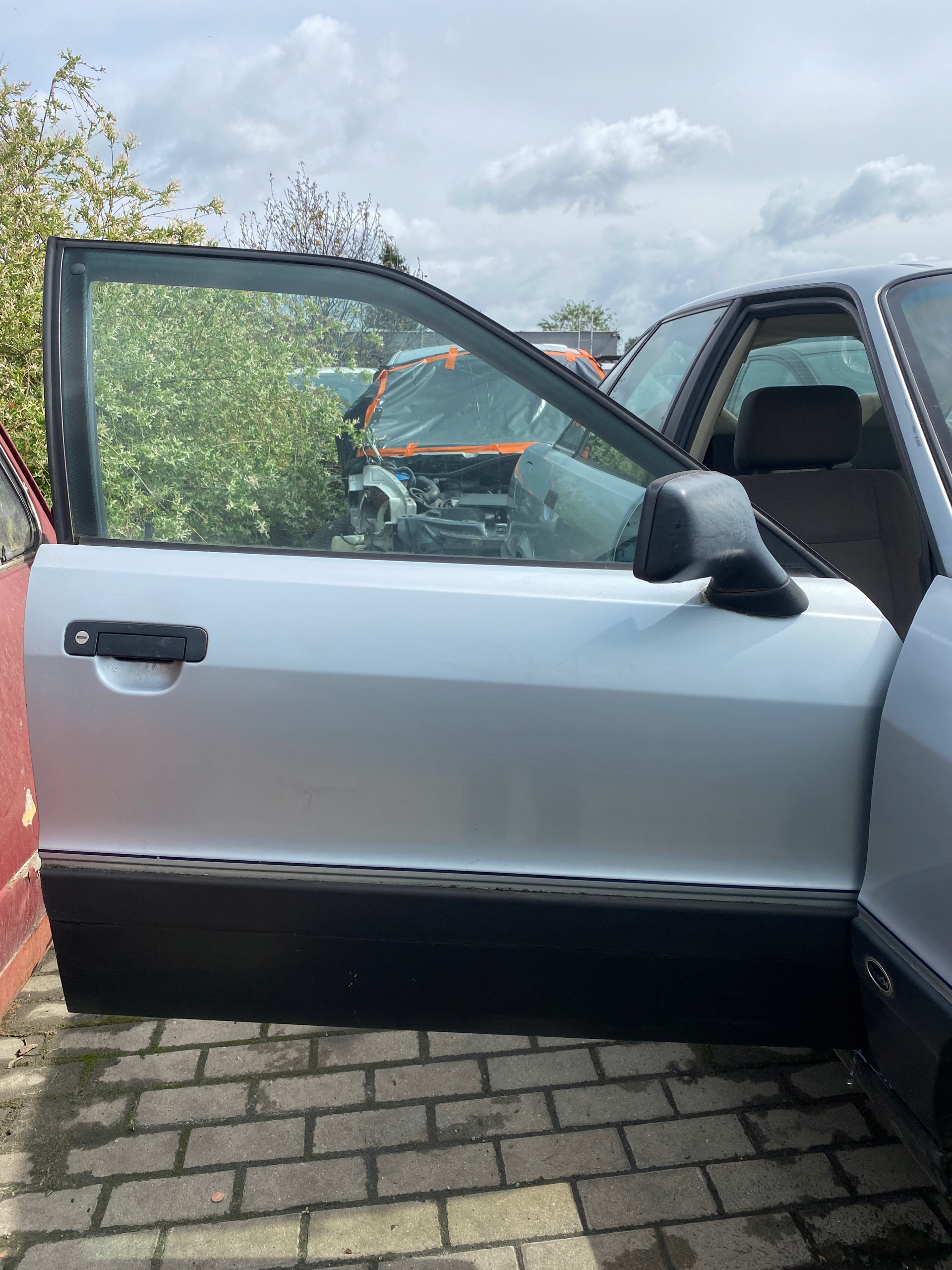 door right front front Audi 80 B3 86-91 kod lakieru LY5U