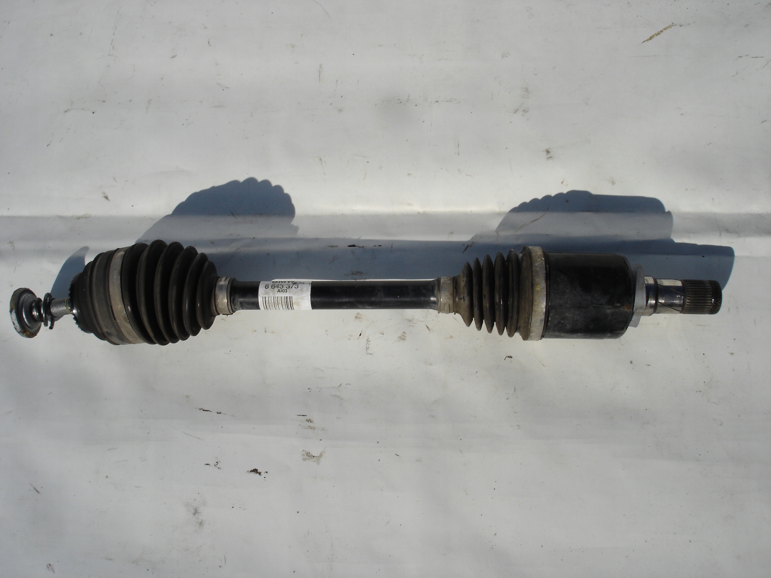 BMW X1 F48 semi-axis left 8643373