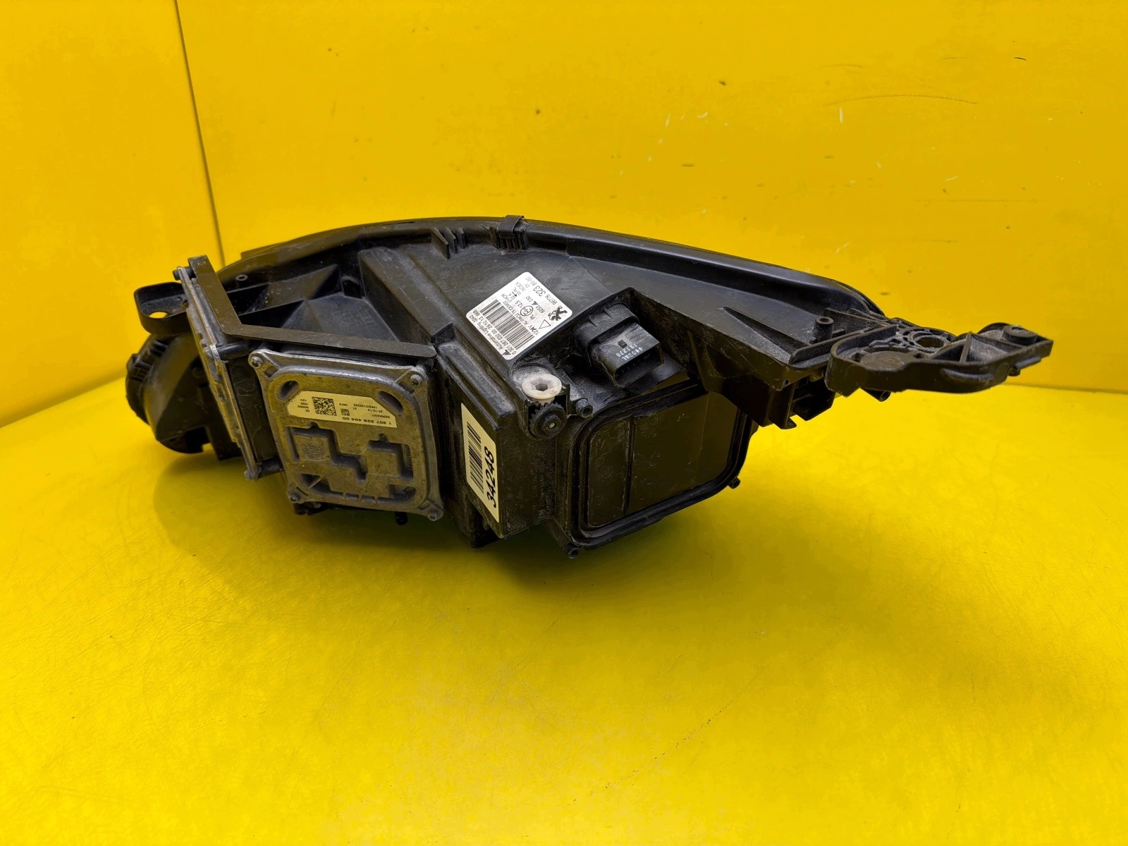 light right Peugeot 308 T9 Full Led 9677832380-00