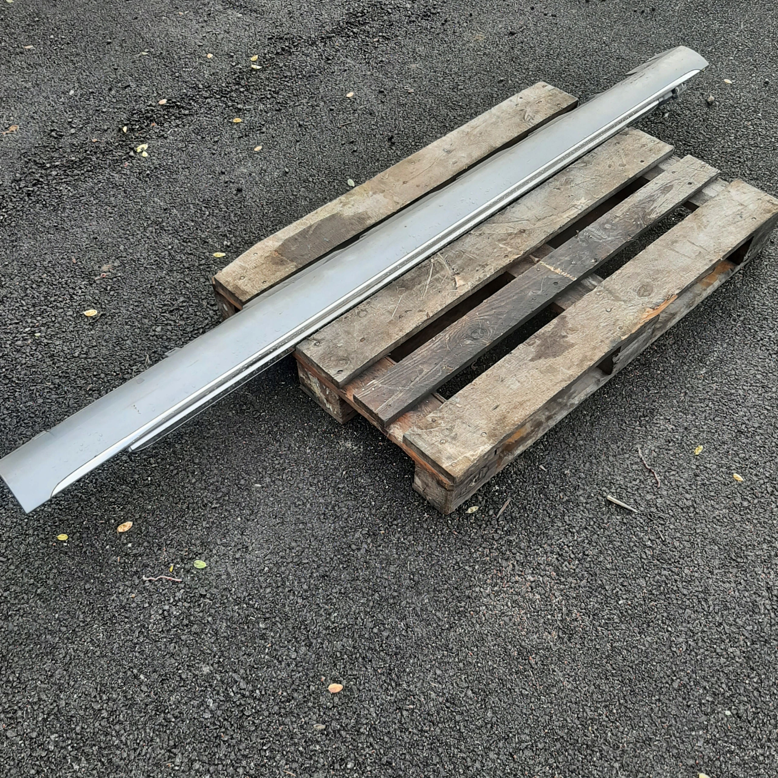 moulding threshold AUDI A8 4H left 4H0853859D LY7G