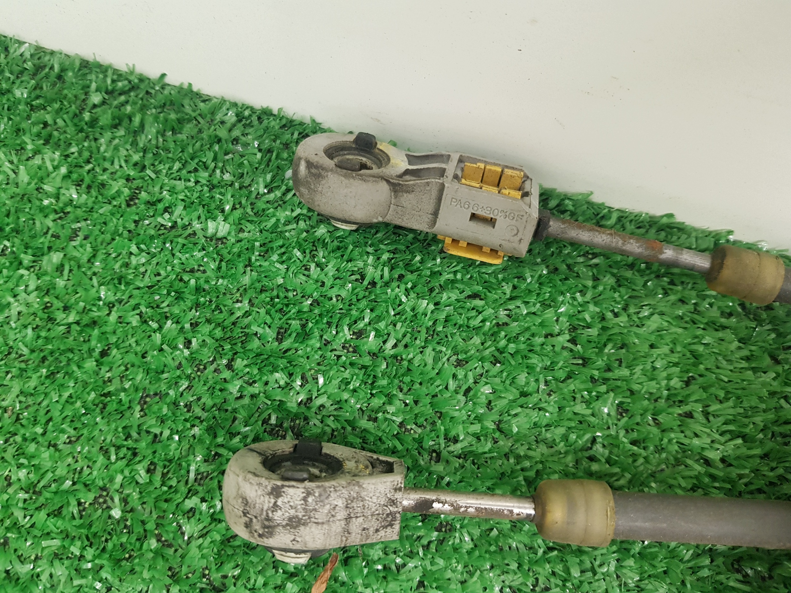 trim changes of the gear CITROEN DS-5 9688173880 6-B