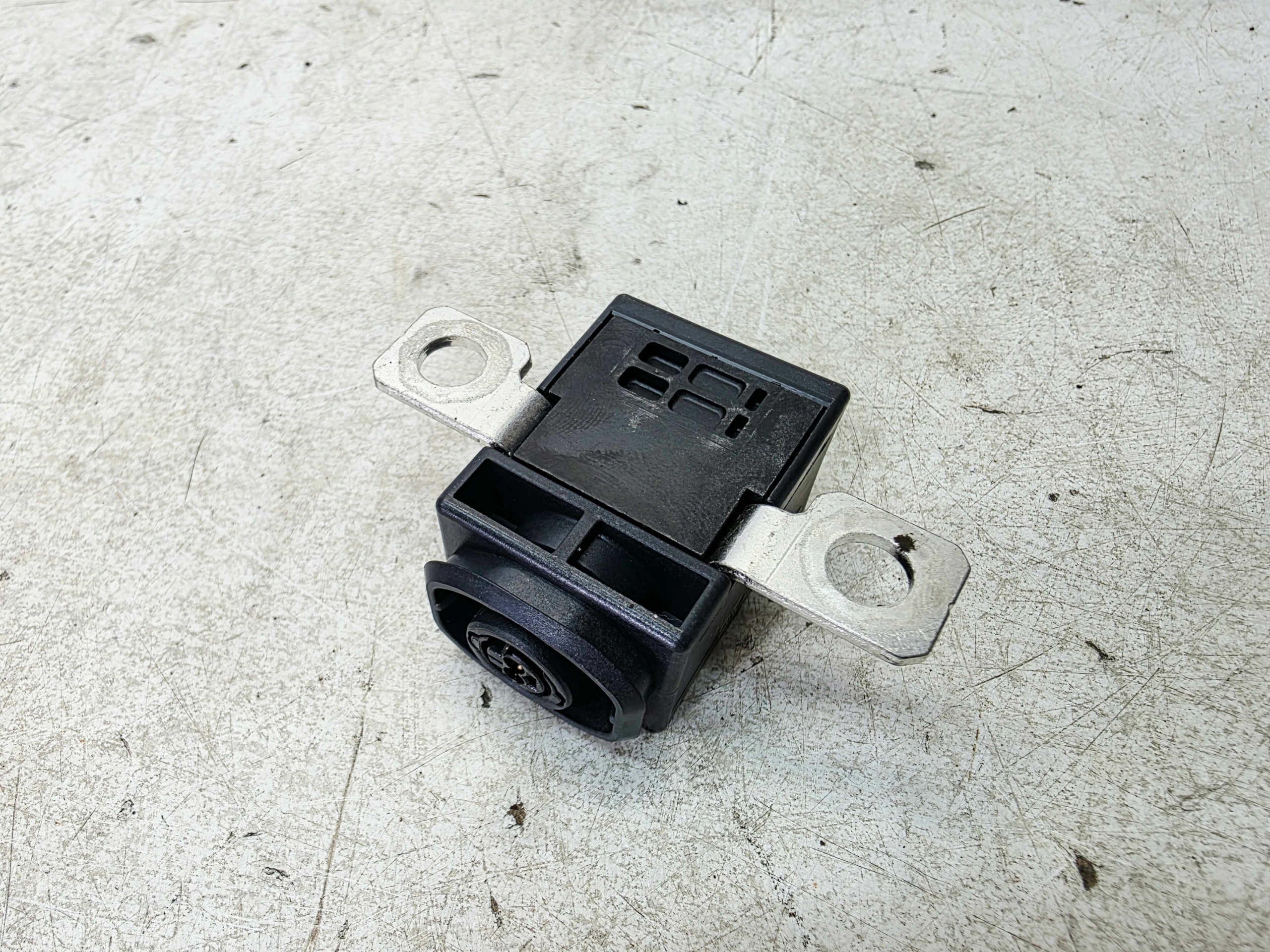 fuse PIROTECHNICZNY AUDI A6 C8 A7 4N0915519 original