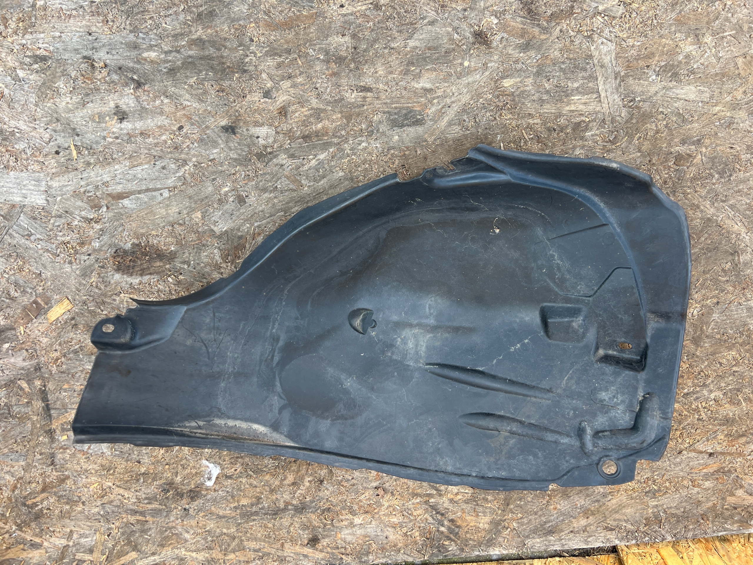 mudguard right front DISCOVERY SPORT L550 FK72-16A578-AF