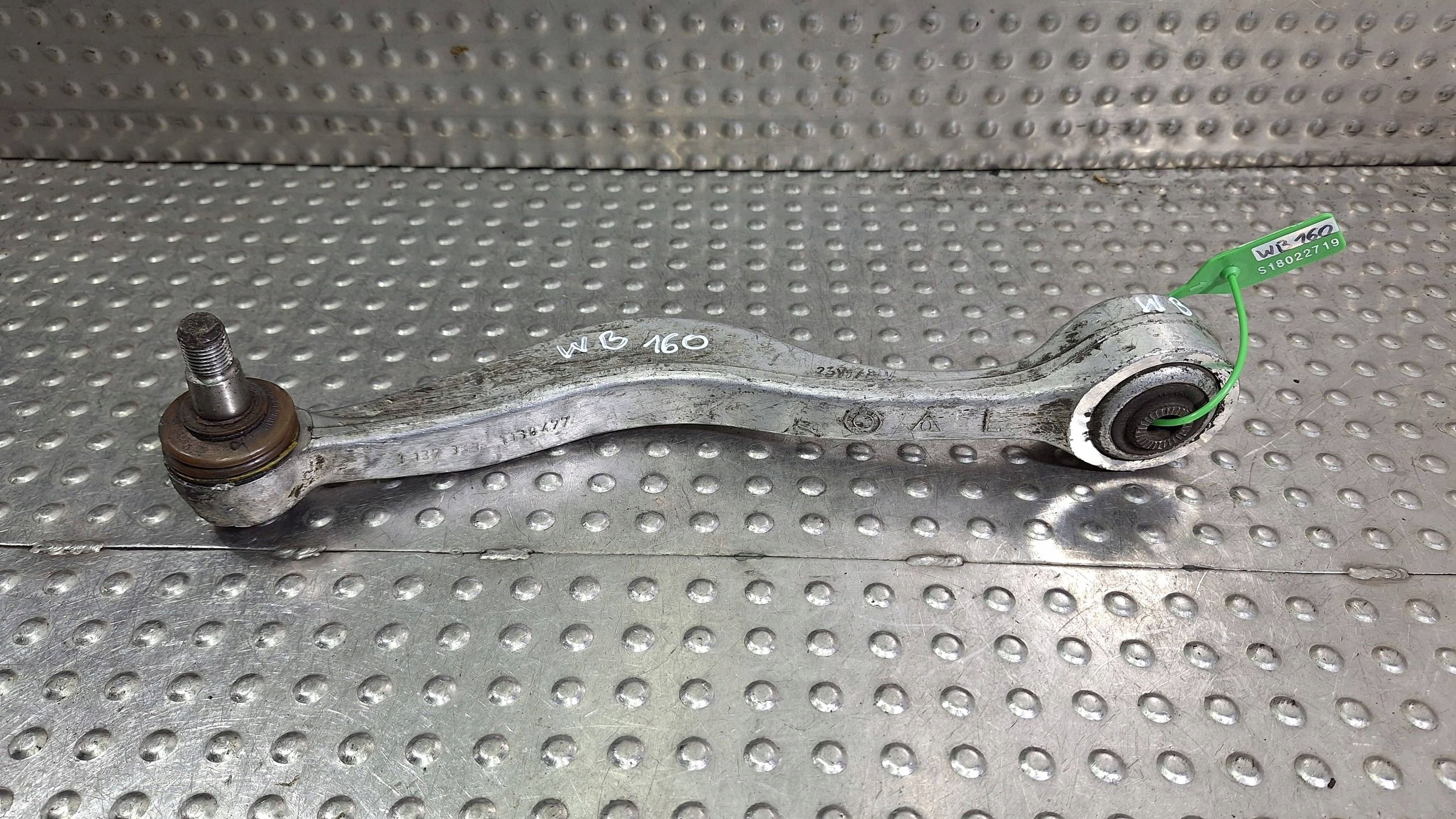 rameno ľavý predok dolný 1138477 BMW 8 E31 E32