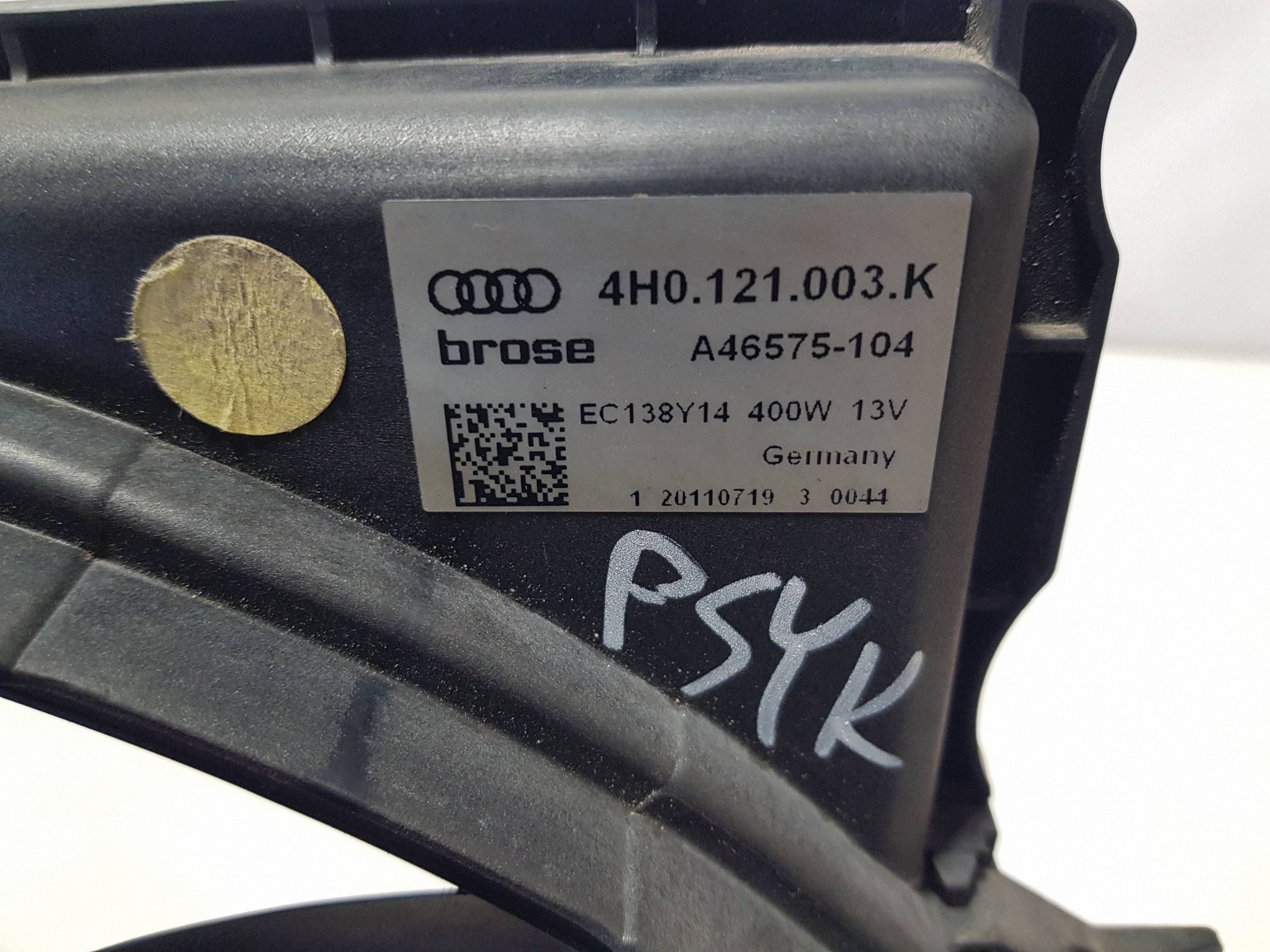 ventilátor chladiče Audi A8 S8 D4 4H 4H0121003K