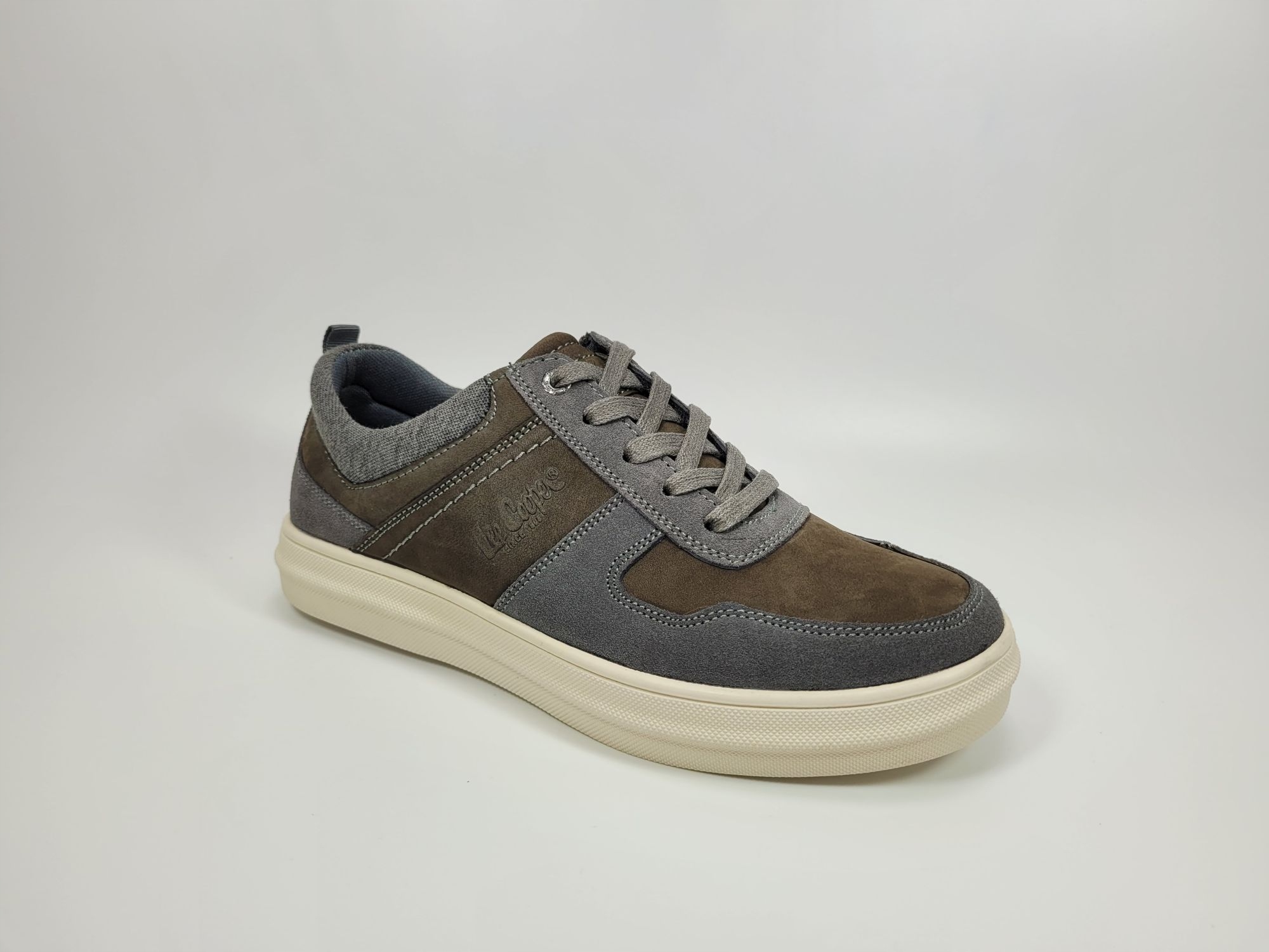 Sneakersy Skórzane Lee Cooper LCJ-22-33-1465M 43