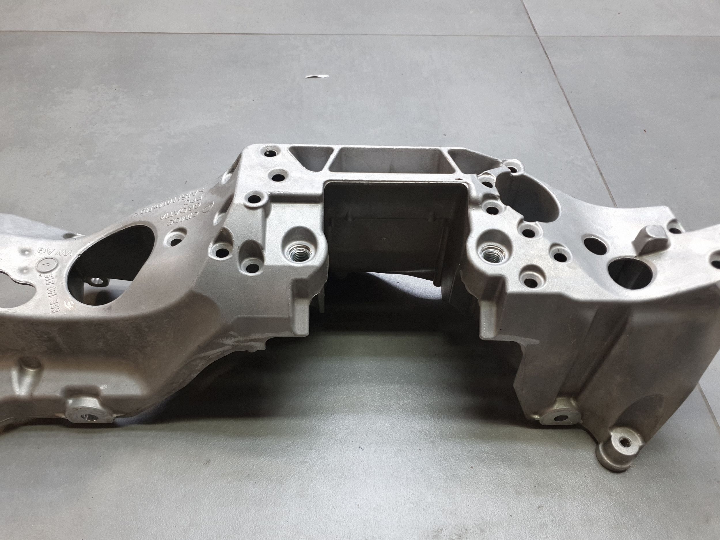 Audi SQ6 e-tron engine mount console 85E199215J
