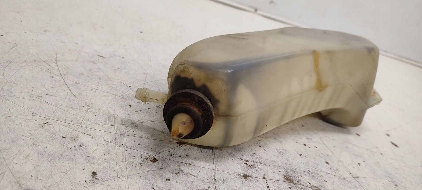 serbatoio LIQUIDO SERVOSTERZO Mercedes W124 2,2