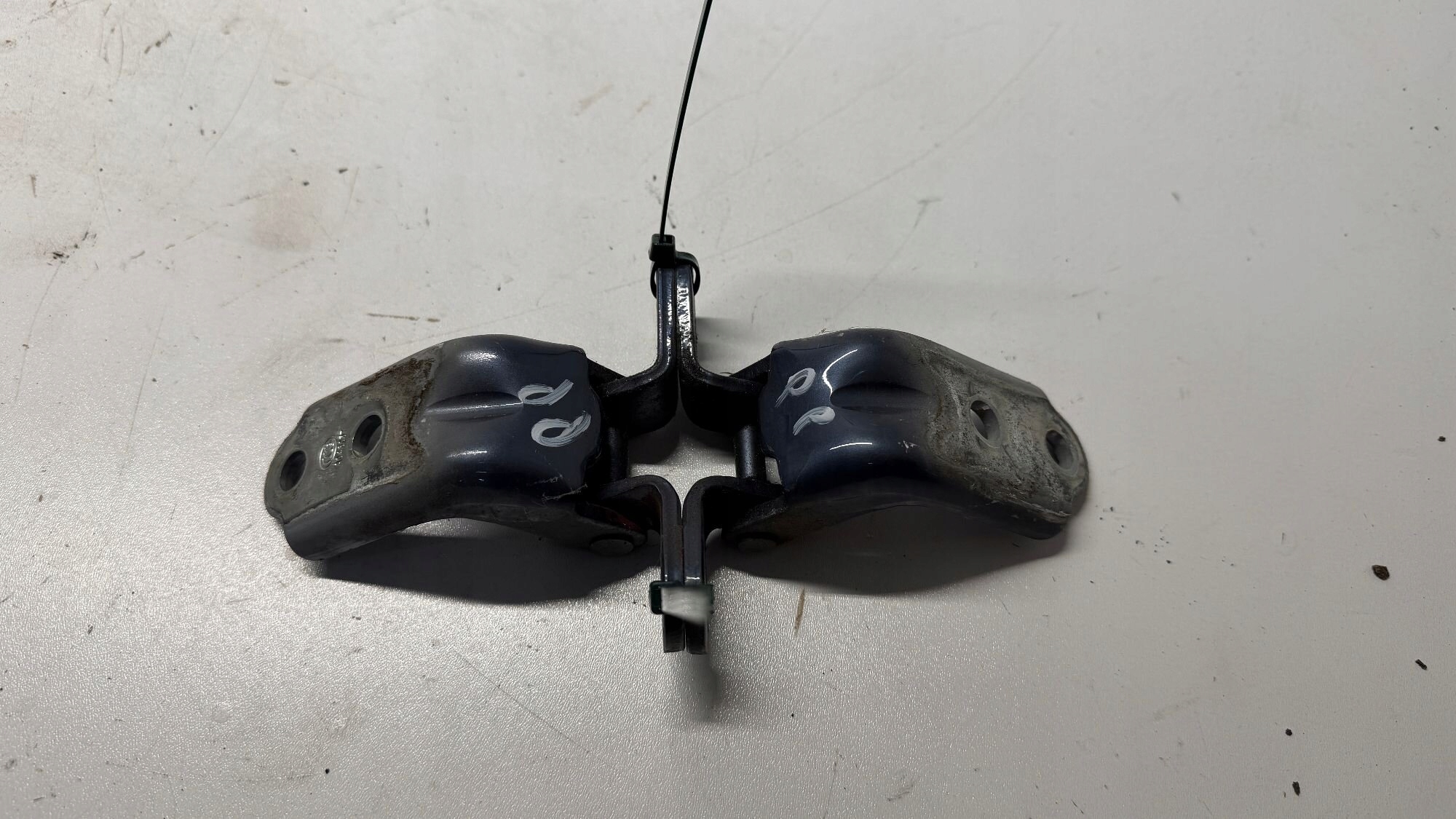 KIA SPORTAGE IV hinge hinges door PRAWYCH right front PRZEDNICH D7