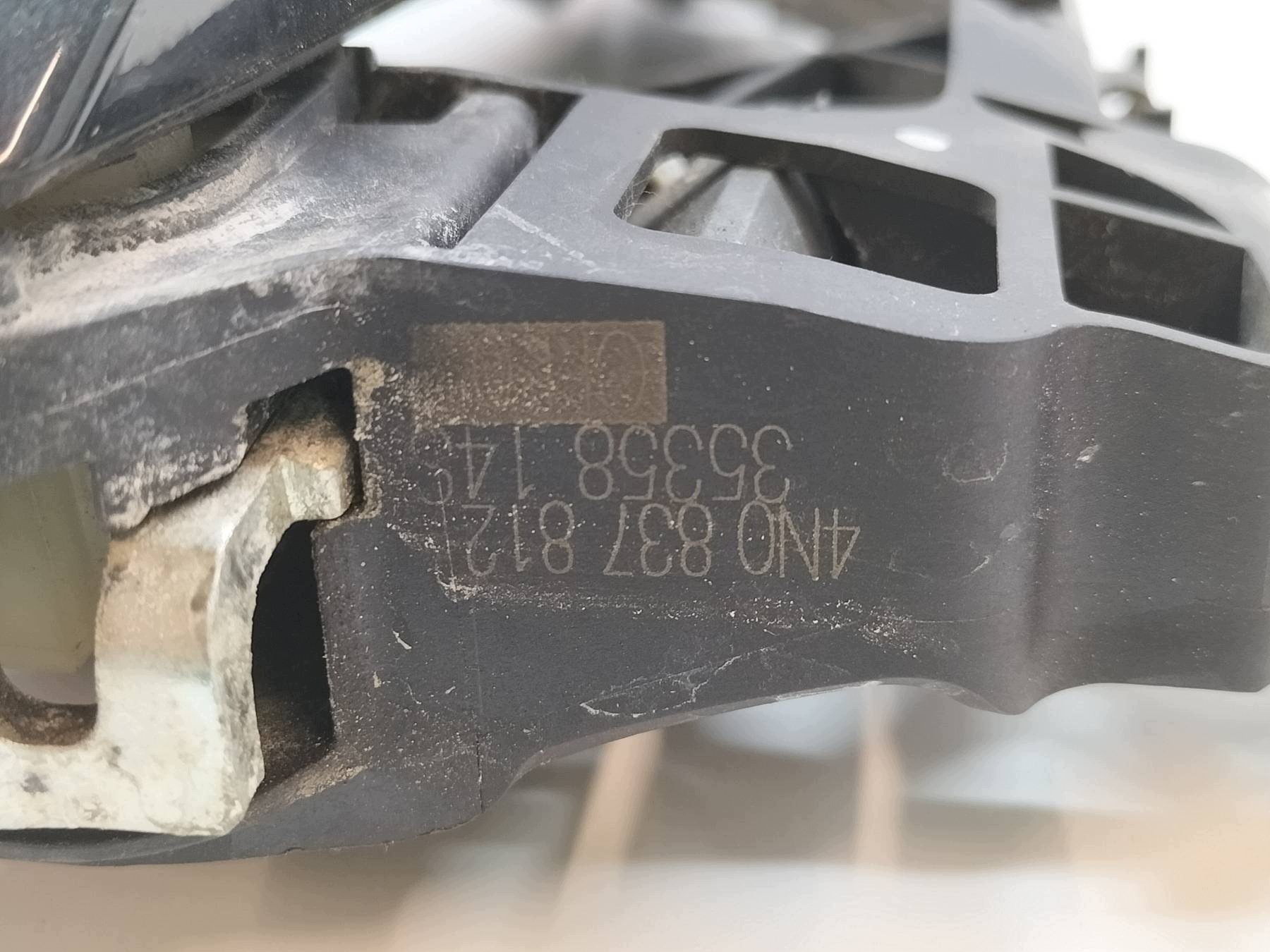 handle exterior right front LX7J 4N0837812 Audi A7 II (2018-2025) C8