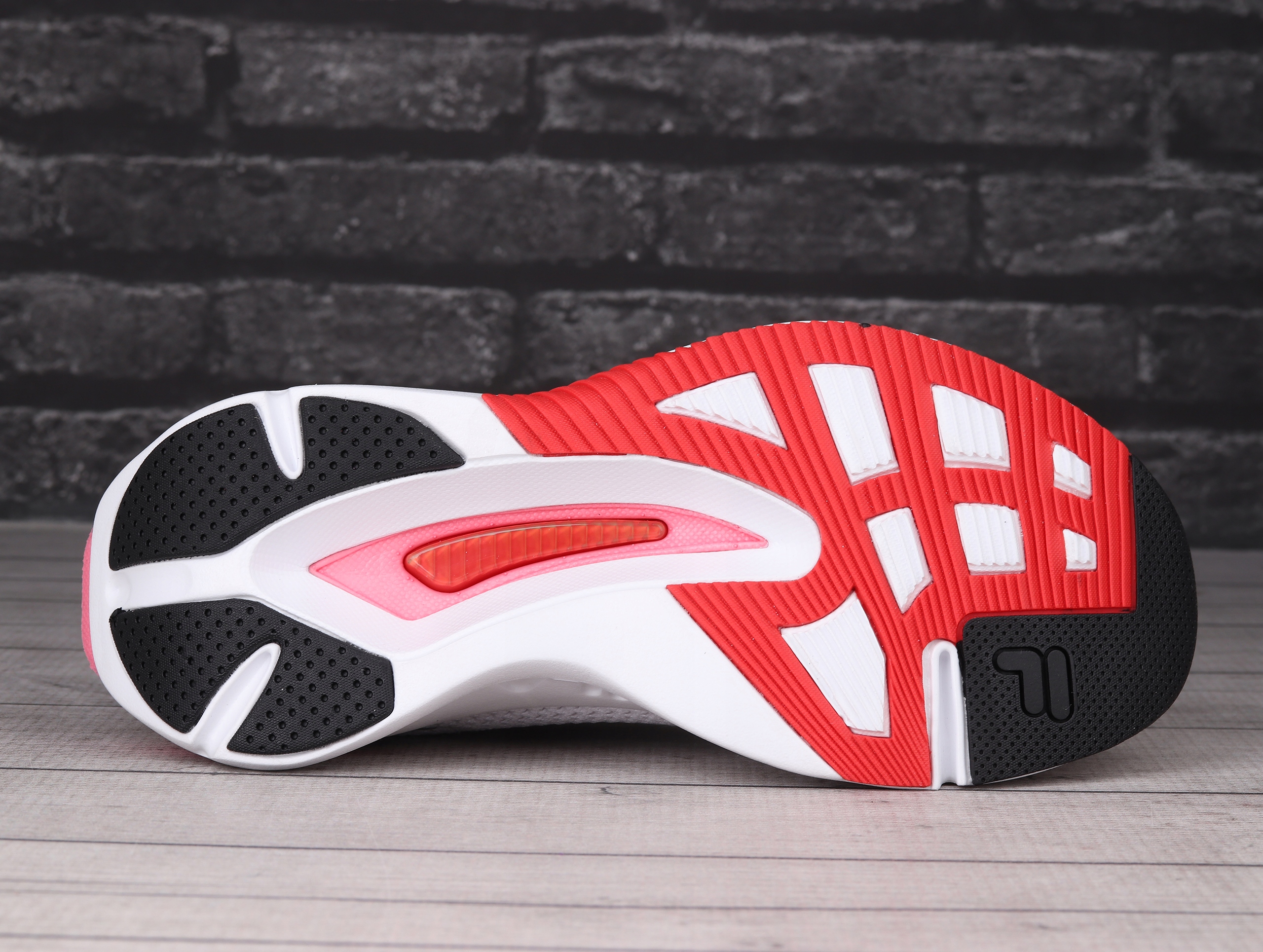 Buty damskie Fila SHOCKET RUN WMN WHITE GERANIUM PINK FFW010813221 Rozmiar 37