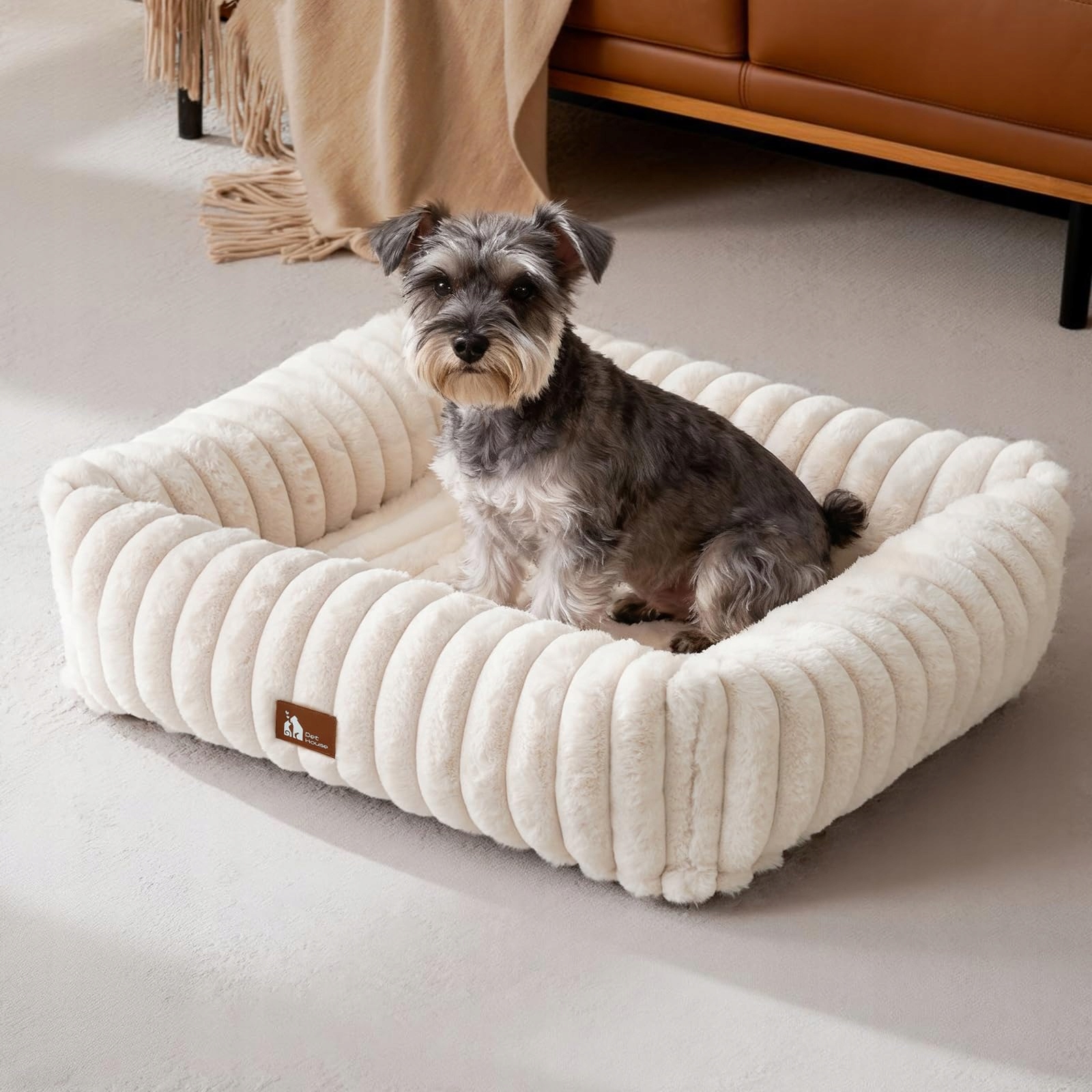 Levně Upvilla Luxusní Pelíšek pro střední psy s polštářem