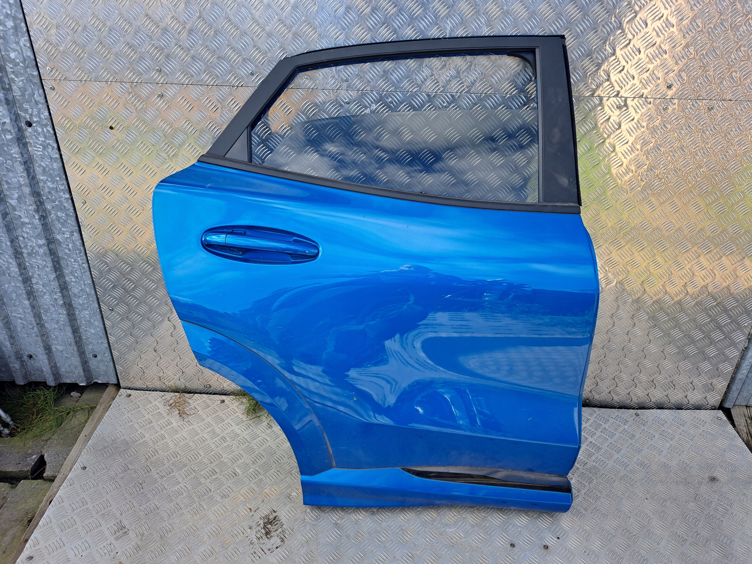 FORD PUMA MK2 2020 R ST-LINE DRZWI PRAWE TYŁ Typ samochodu Samochody osobowe