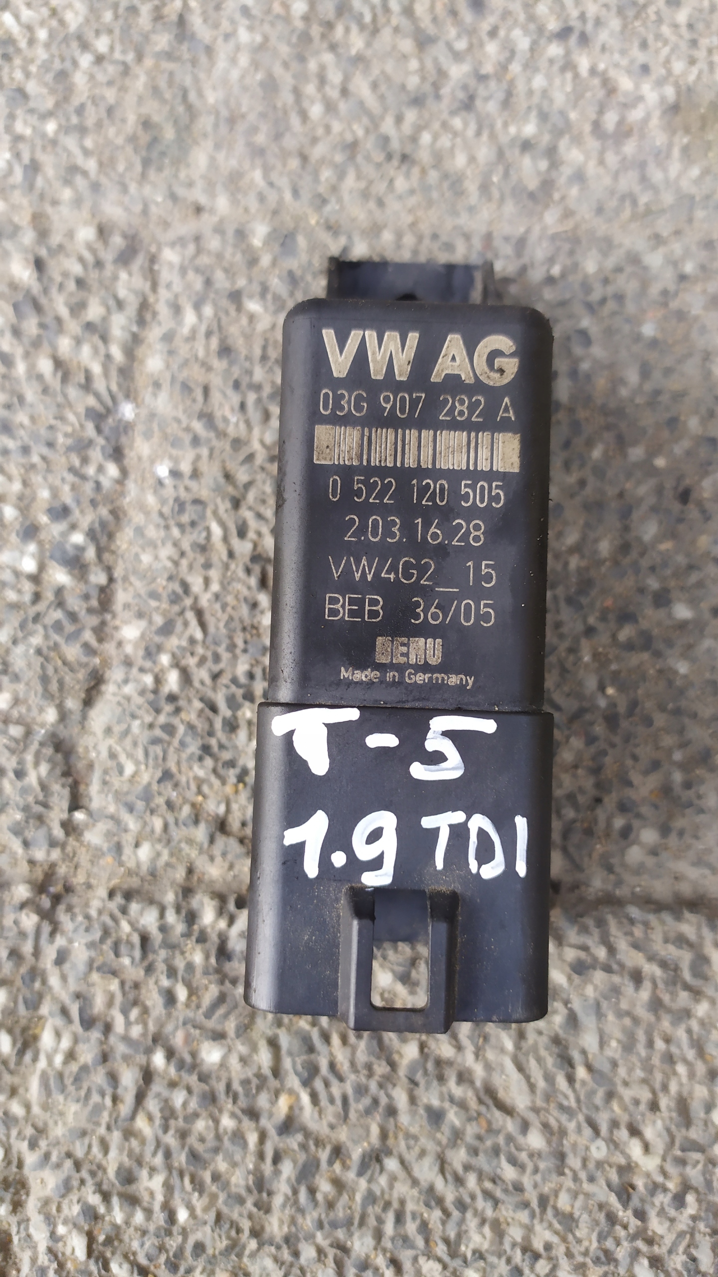 えのぐ エドックス EDOX クラスワン クロノグラフ 10016-357RN-NIR2