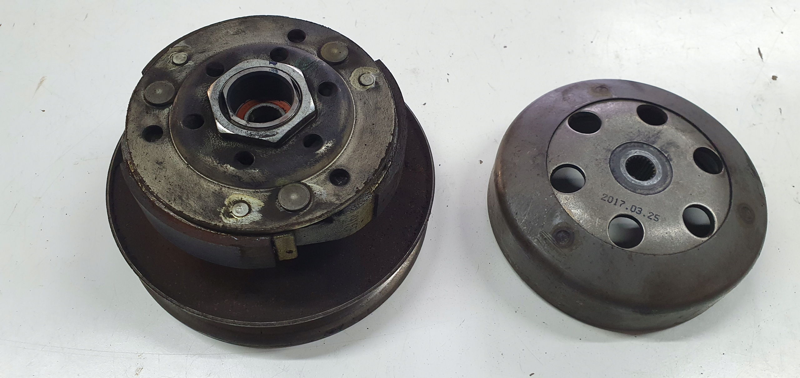 PIAGGIO LIBERTY / FLY 50 SPRZĘGŁO + DZWON OEM