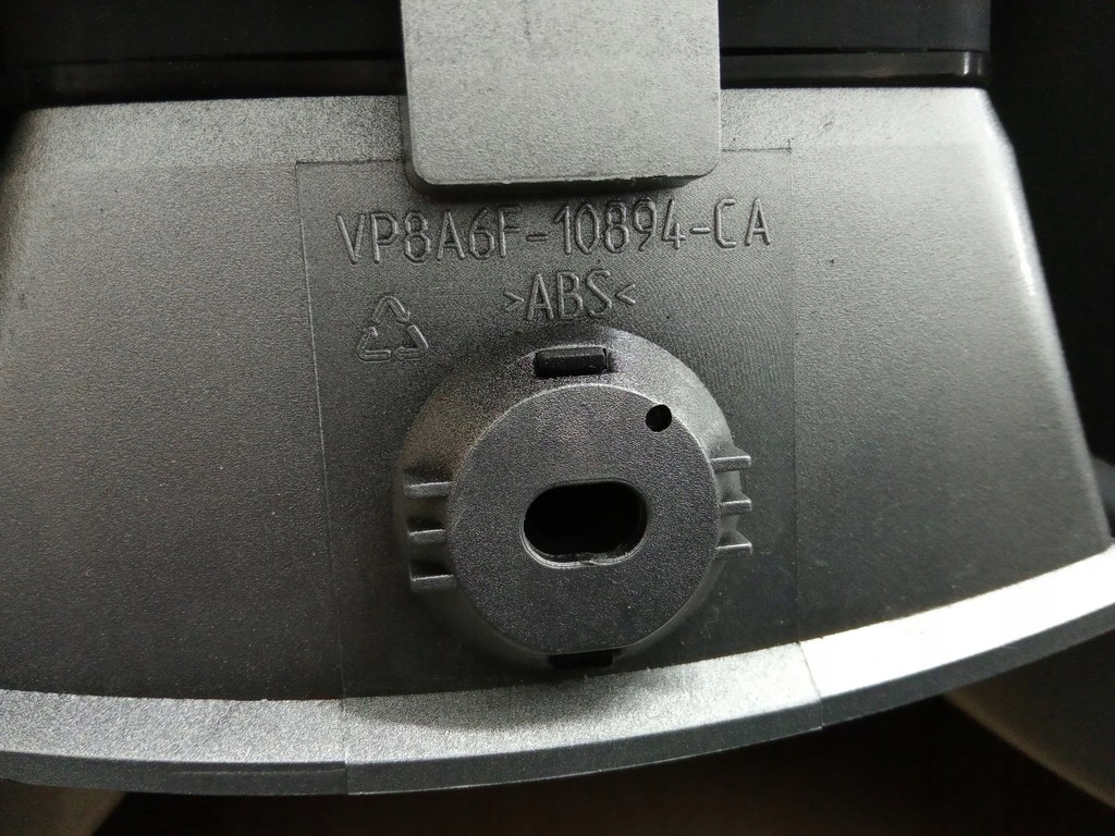 FORD Fiesta MK7 08-12r. . - спидометр часы