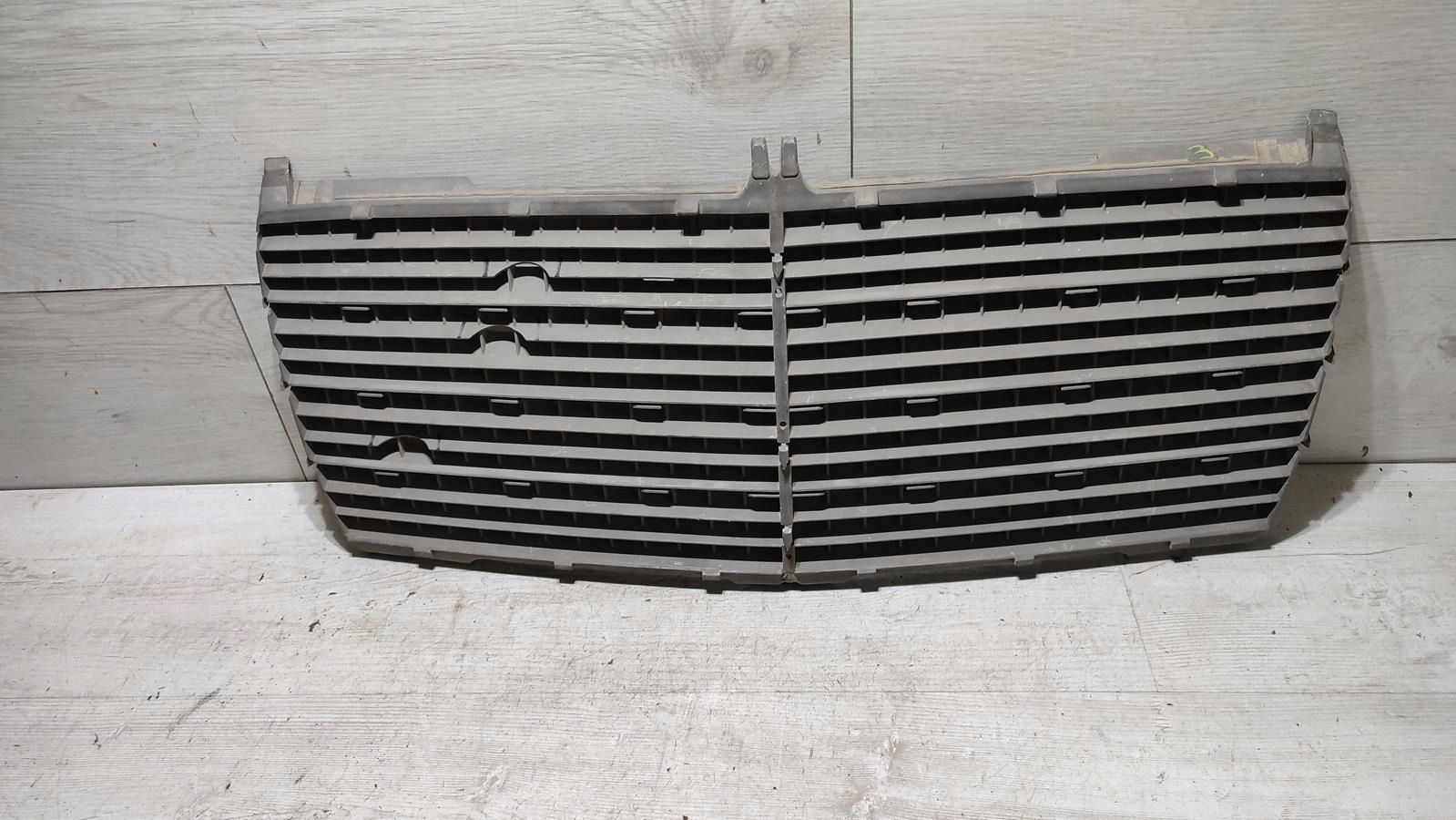 Grill Grill Mercedes w124