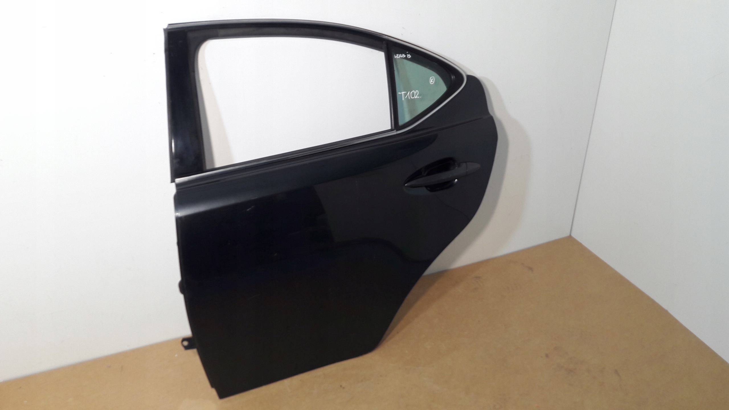 LEXUS IS II door rear. left rear part left graphitic graphitic (T102)