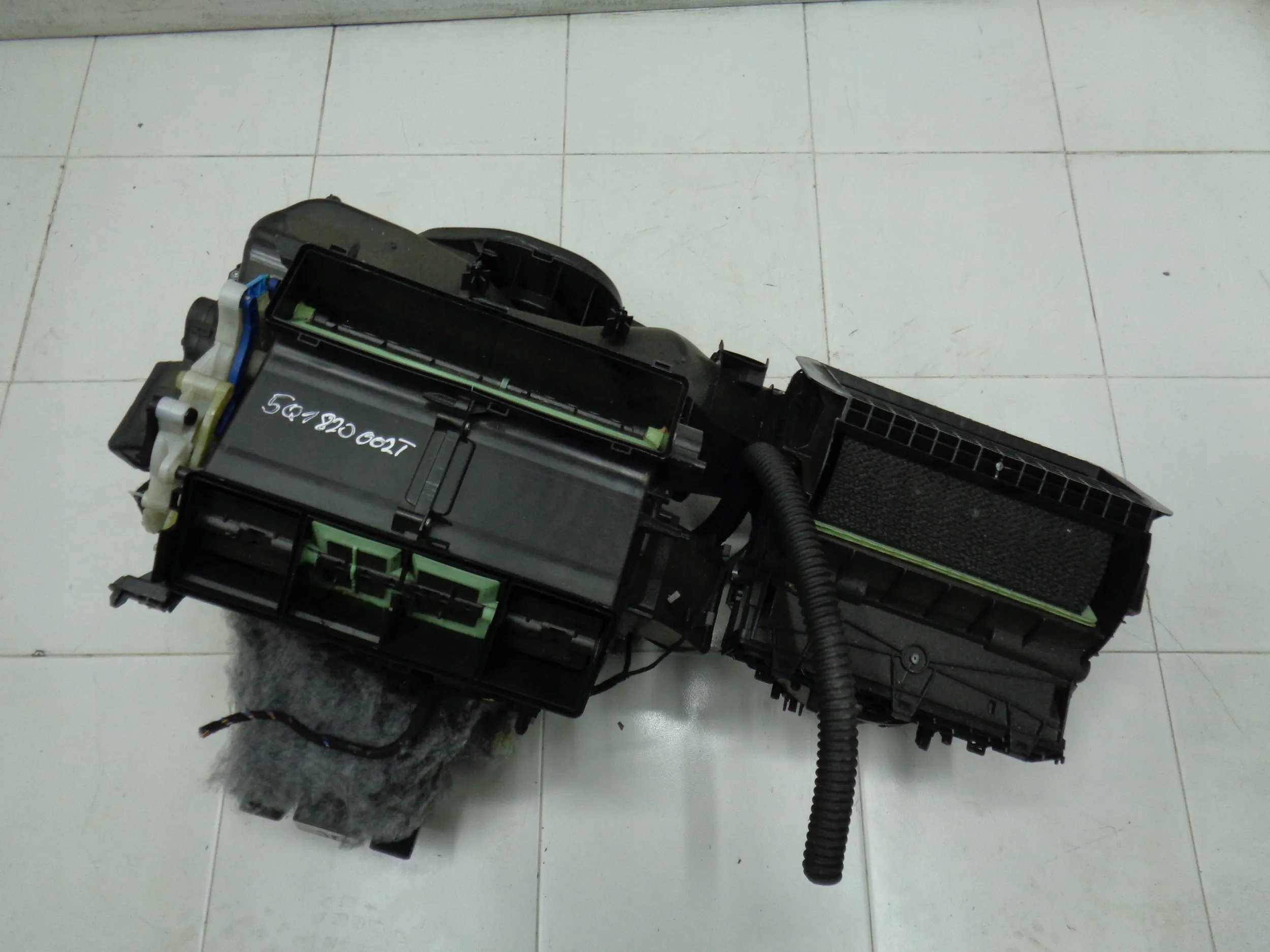 SKODA OCTAVIA III heating heater complete