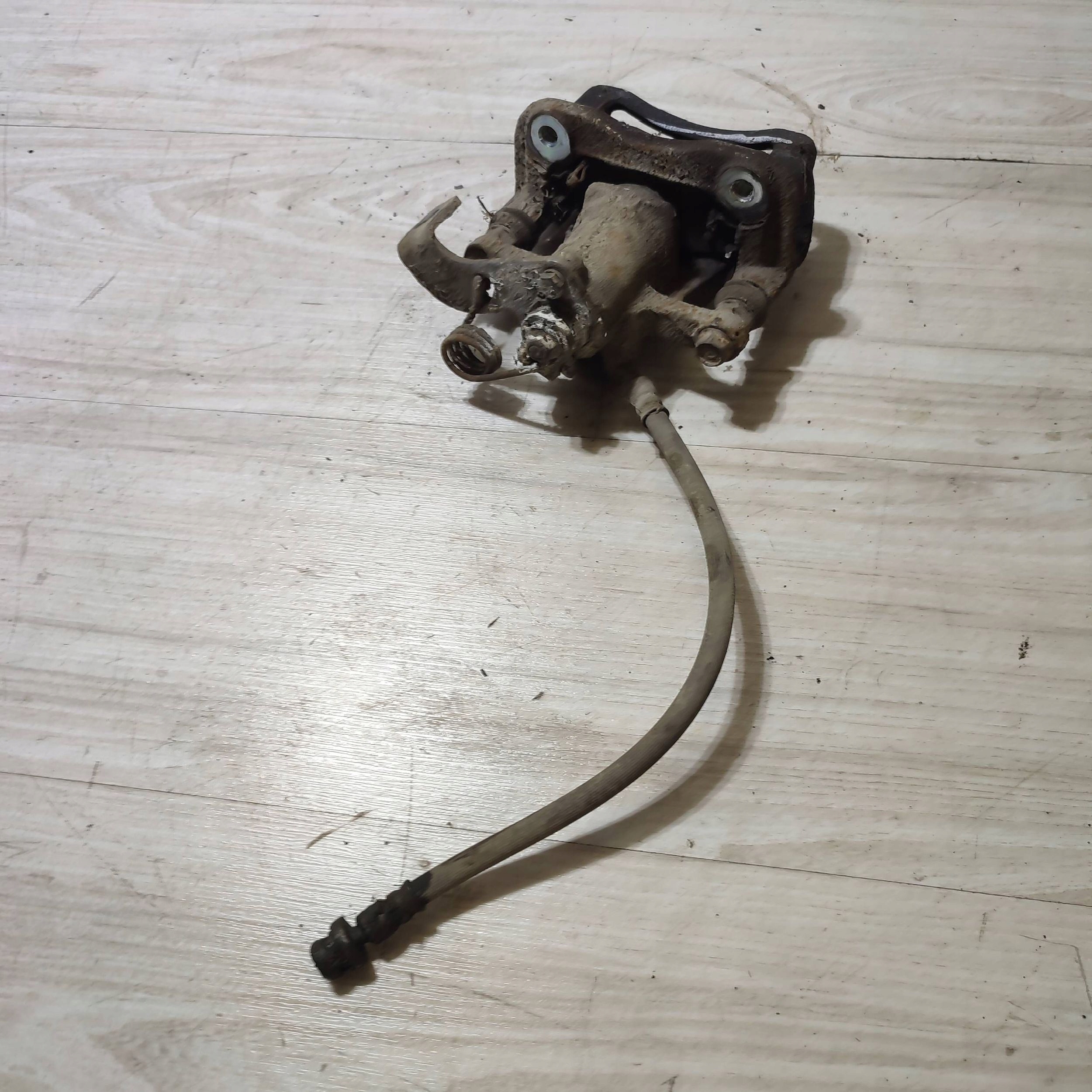 caliper brake rear rear part side left Hyundai i20 (GB IB) PT120