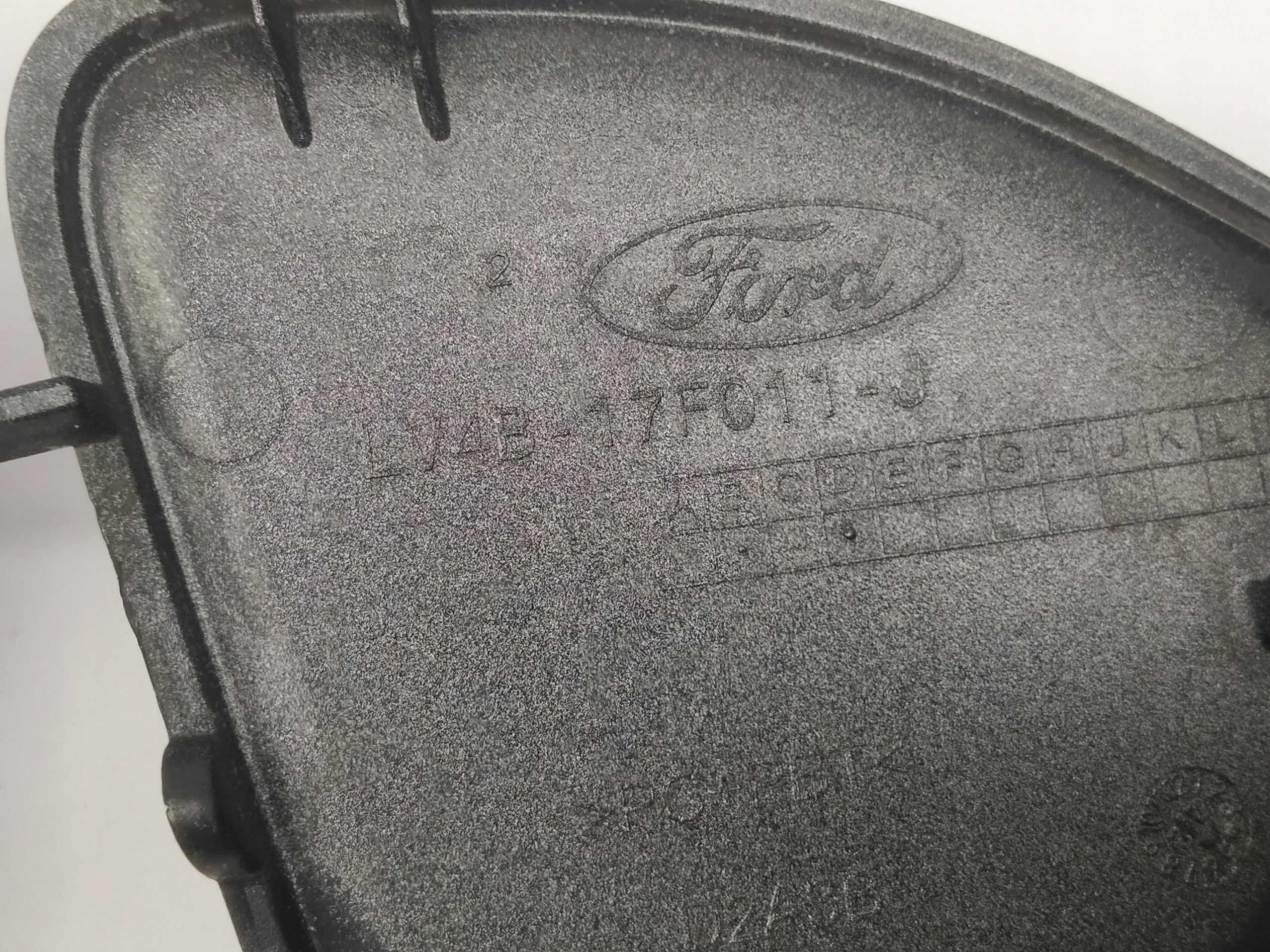2019r + Ford Kuga Mk3 towing hook cap w bumper front original LV4B-17F011-J