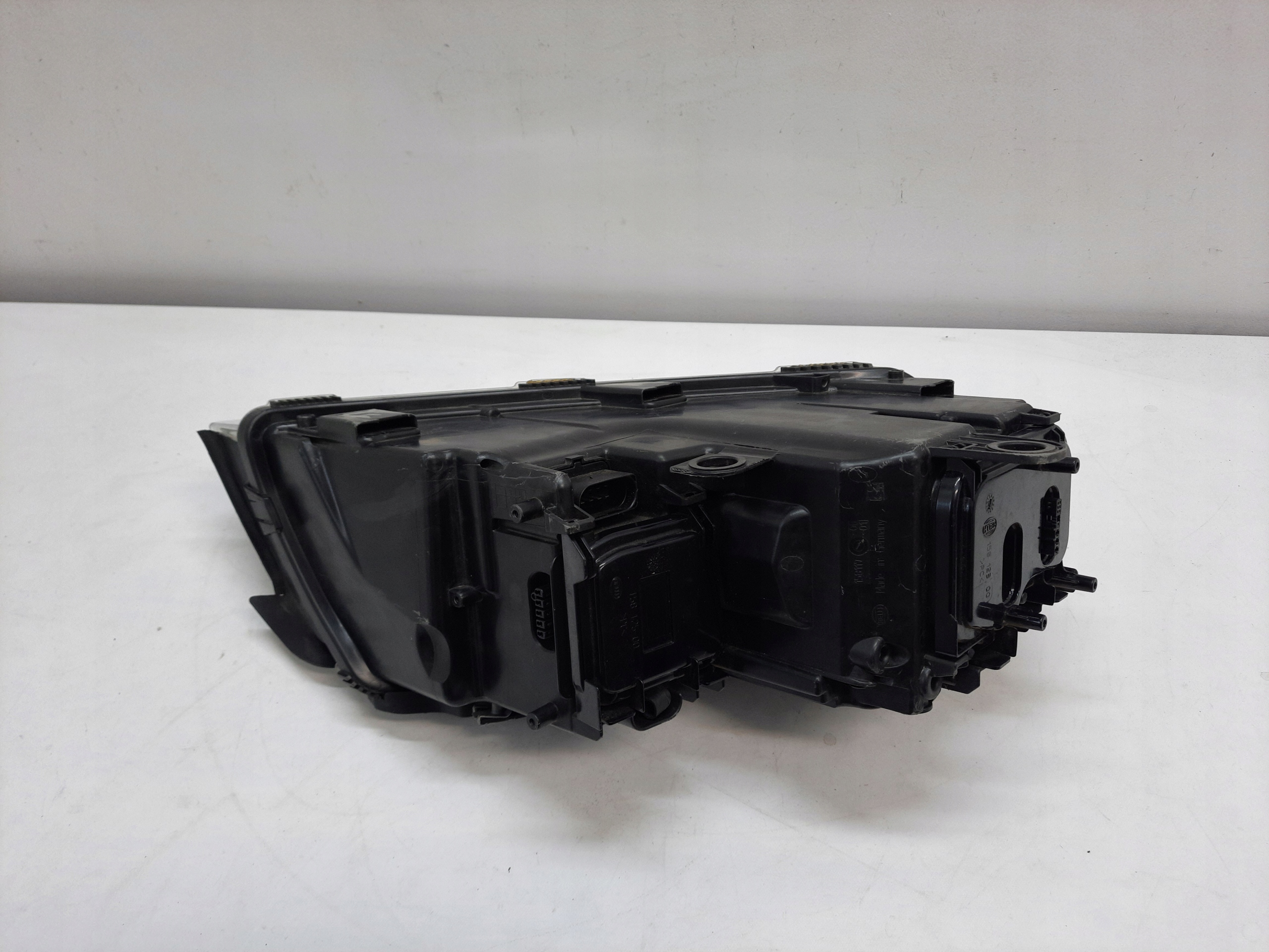 AUDI A8 D3 02-05 BI-XENON non-setting light REFLEKTOR left front original EU