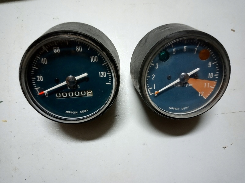 Встречные часы HONDA CB 125 K6 классический 75R.