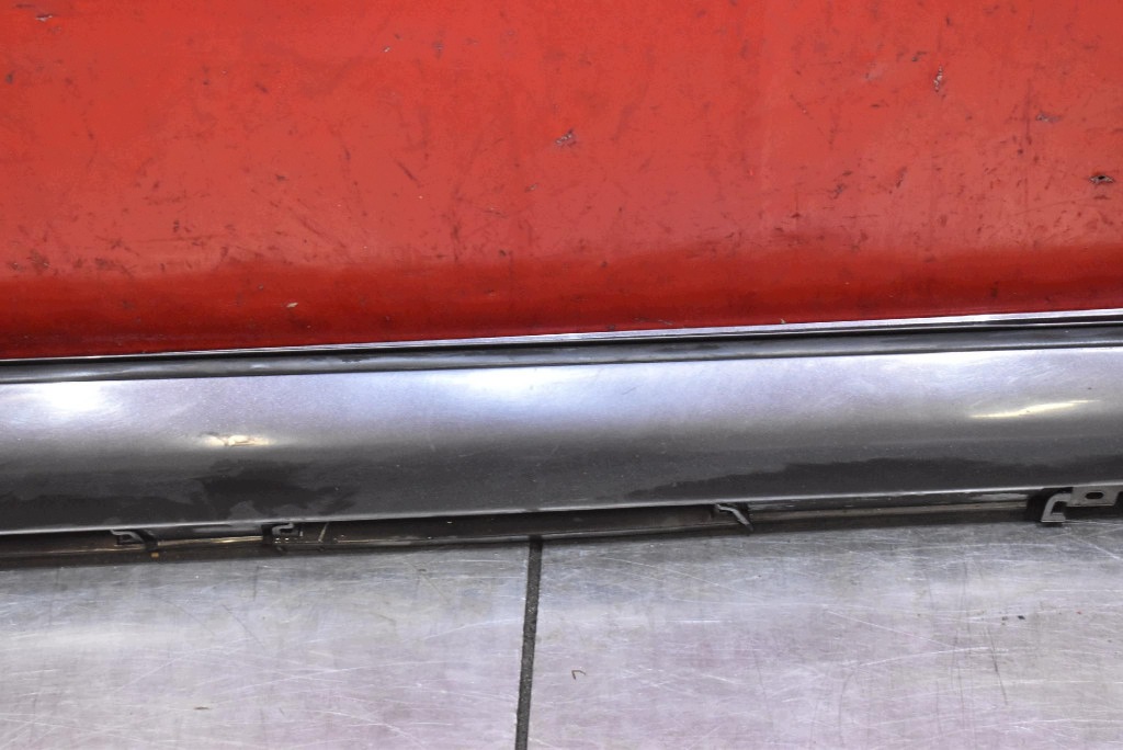 cap threshold right 4T5 75851-50040 LEXUS LS 4 IV LS600H 06-09