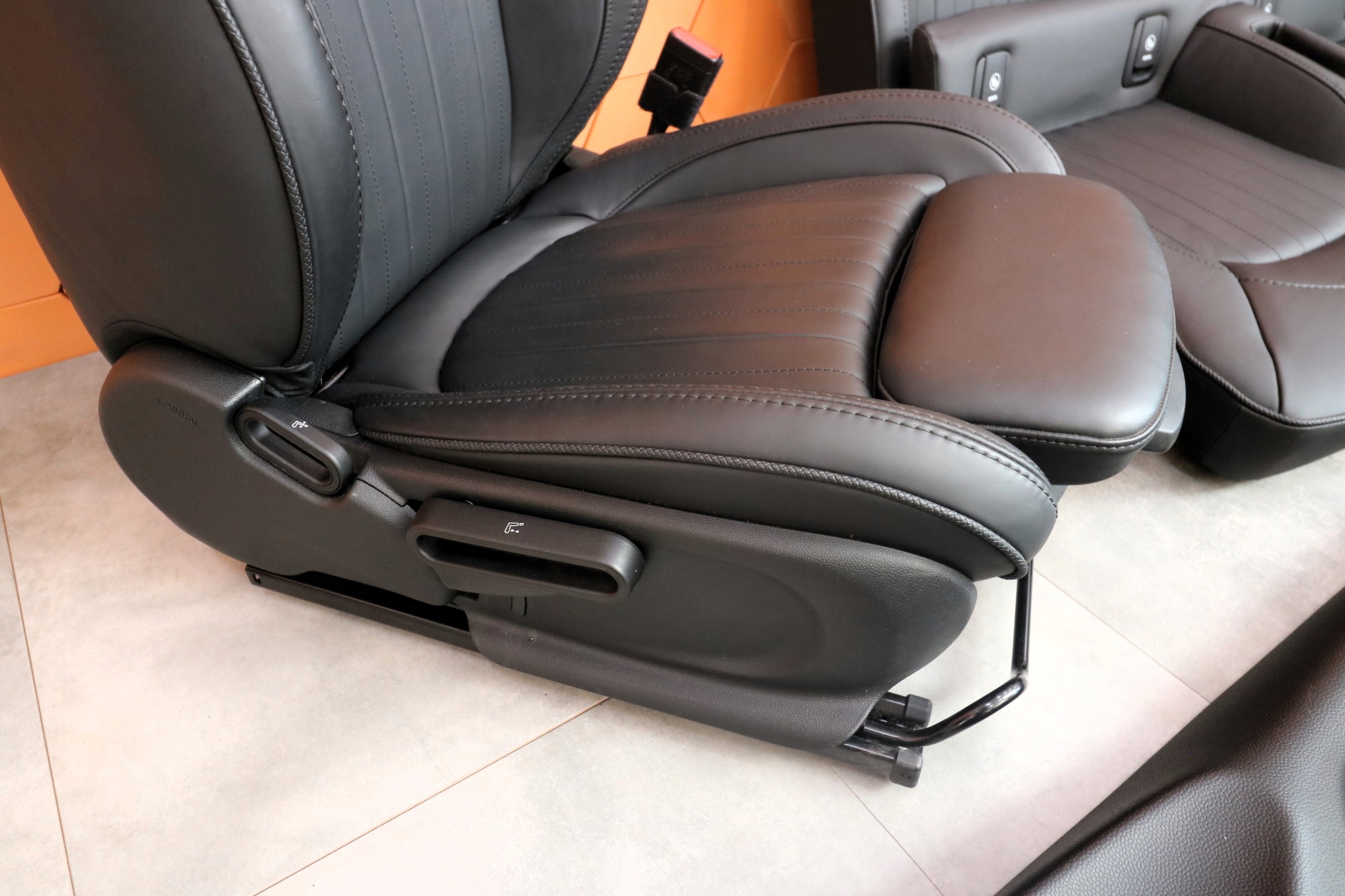MINI F57 inner seats heated ISOFIX leather CARBON BLACK HARMAN