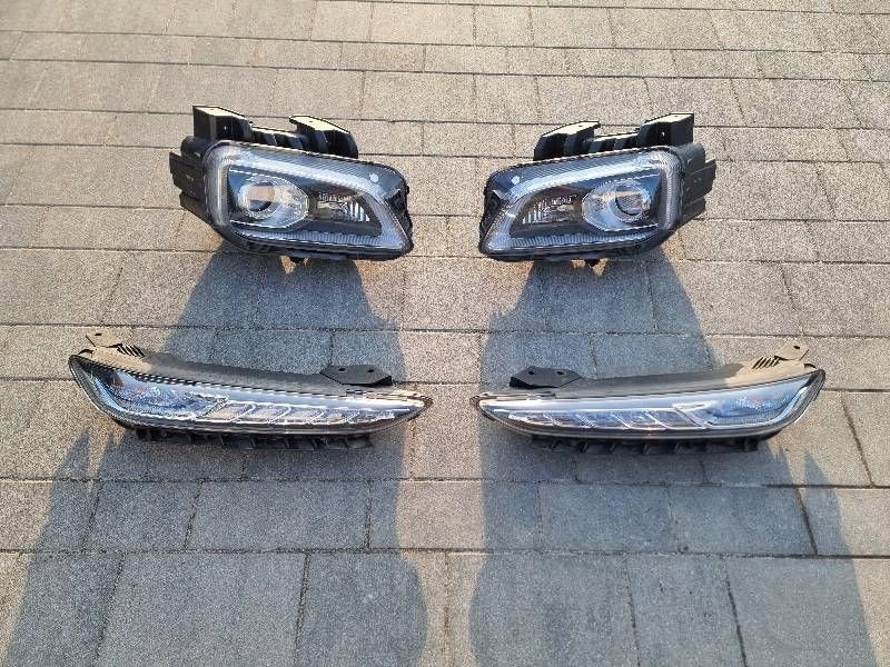 HYUNDAI KONA I LAMPA LEWA PRAWA PRZEDNIA PRZÓD LED LEWY PRAWY