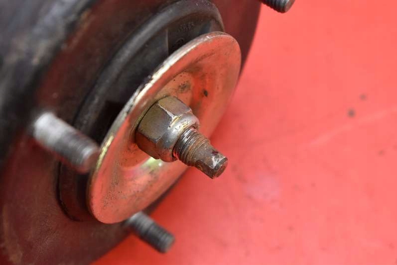 STOSSDÄMPFER LINKS HECK BMW E39 2.0 D 136 KM SEDAN 00-04
