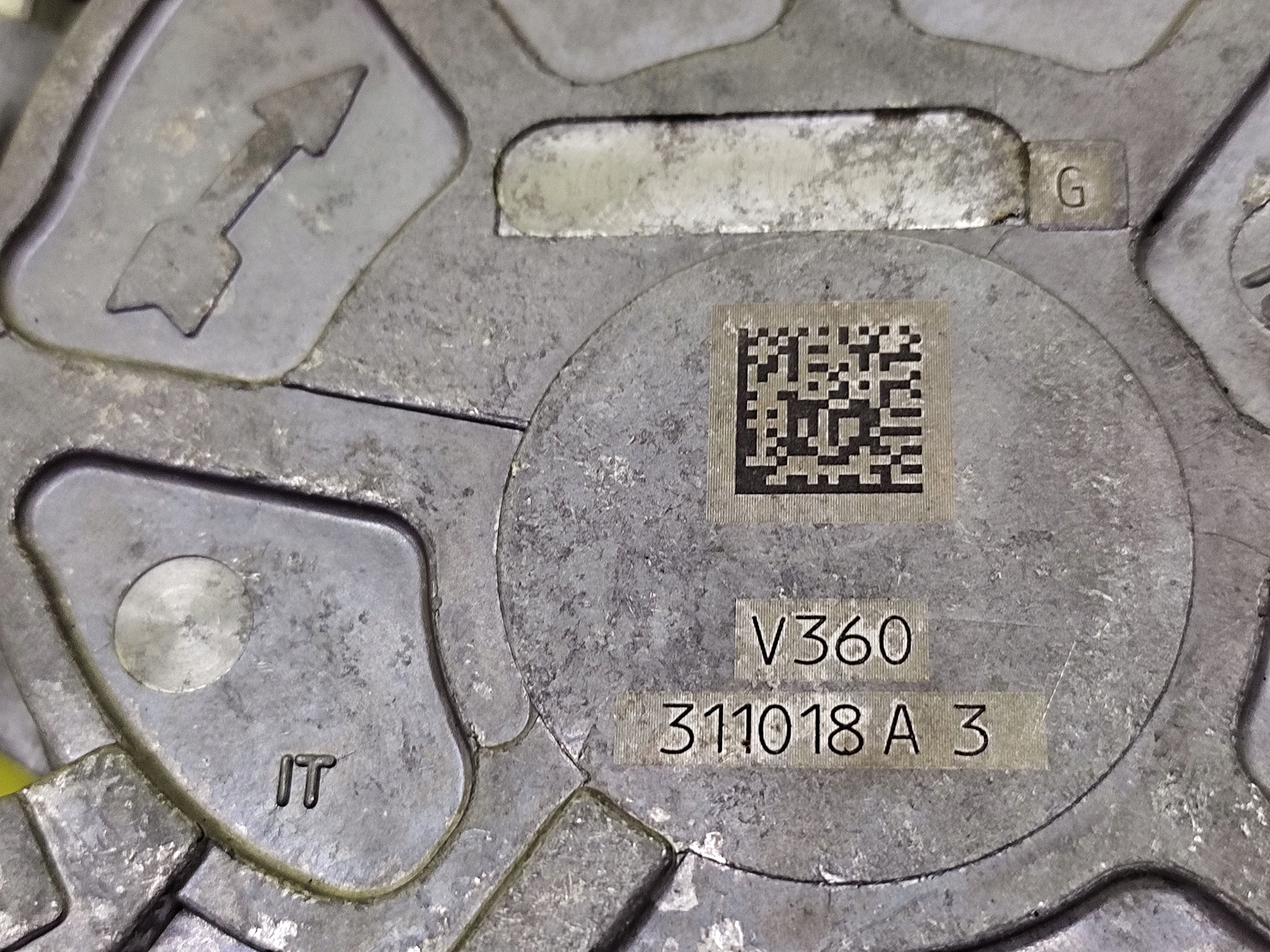 volvo V50 2.5 насос вакум