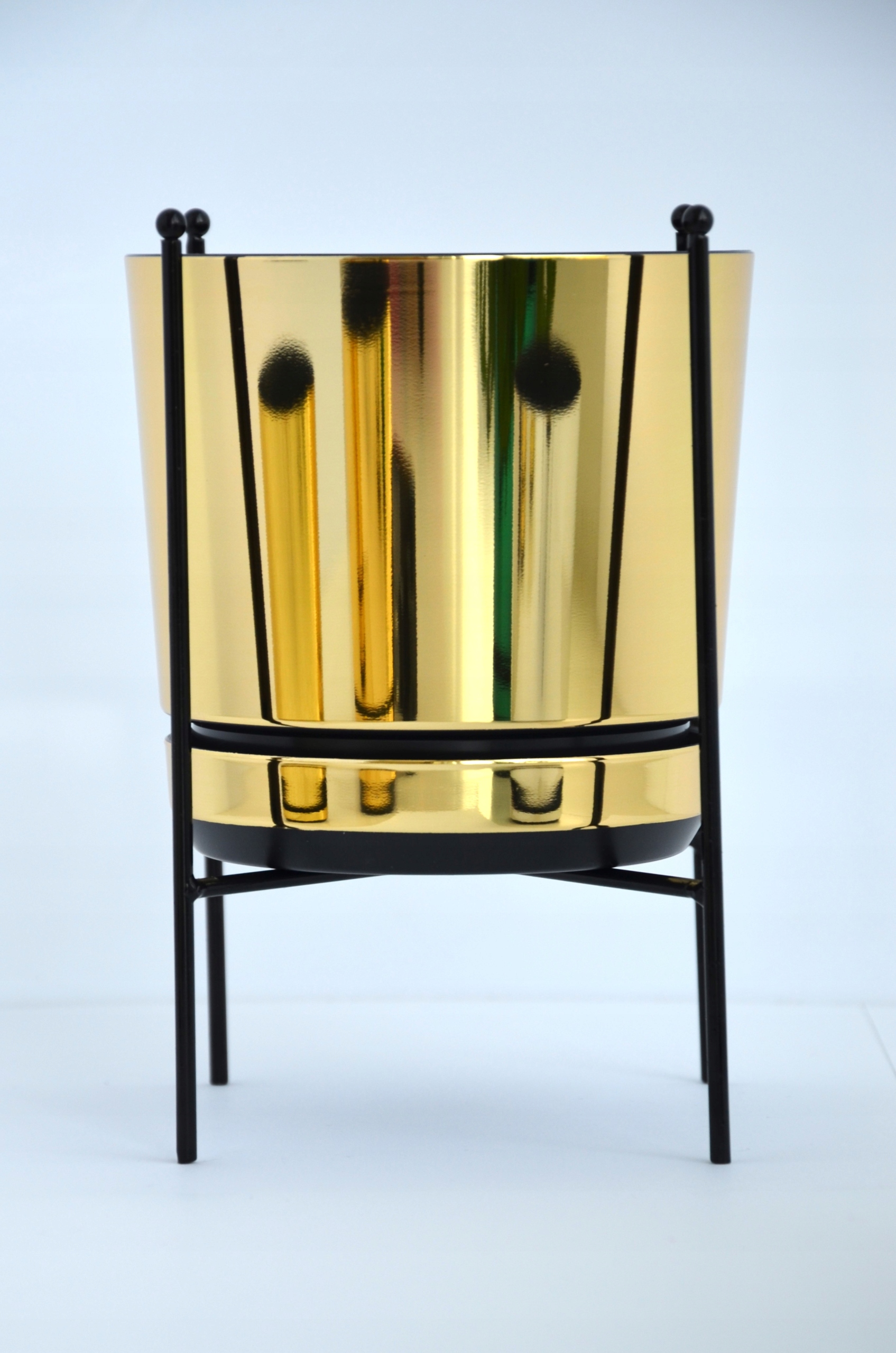 

Stojak z doniczką 12 czarny kwietnik na nóżkach