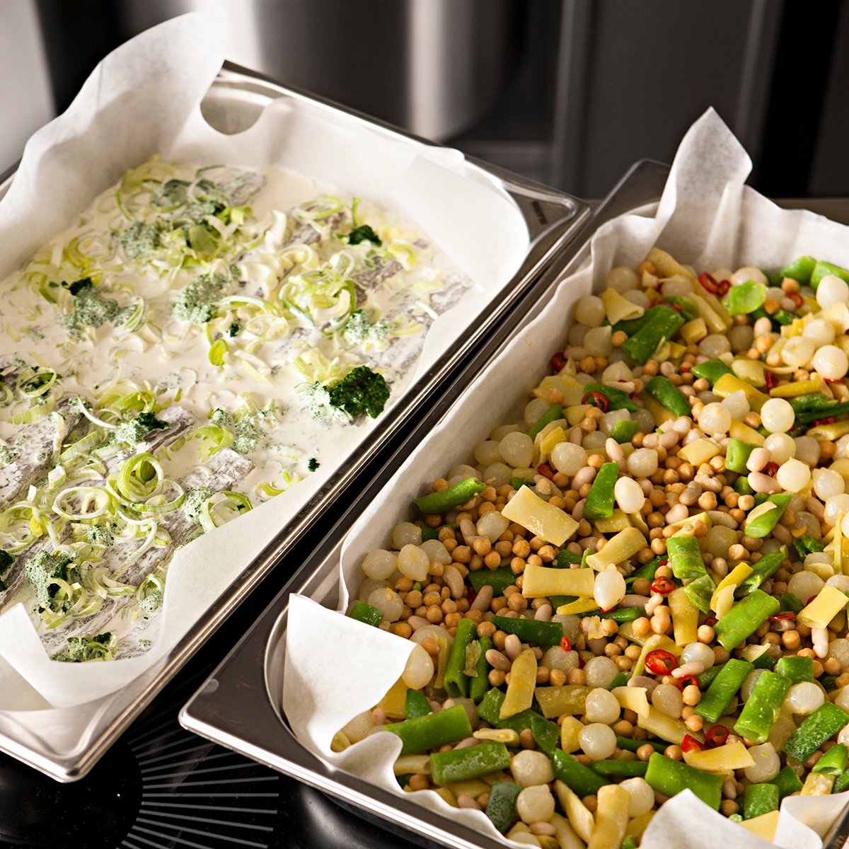 PAPIER DO PIECZENIA SAGA BIAŁY 40x60 500szt EAN (GTIN) 6414300022442