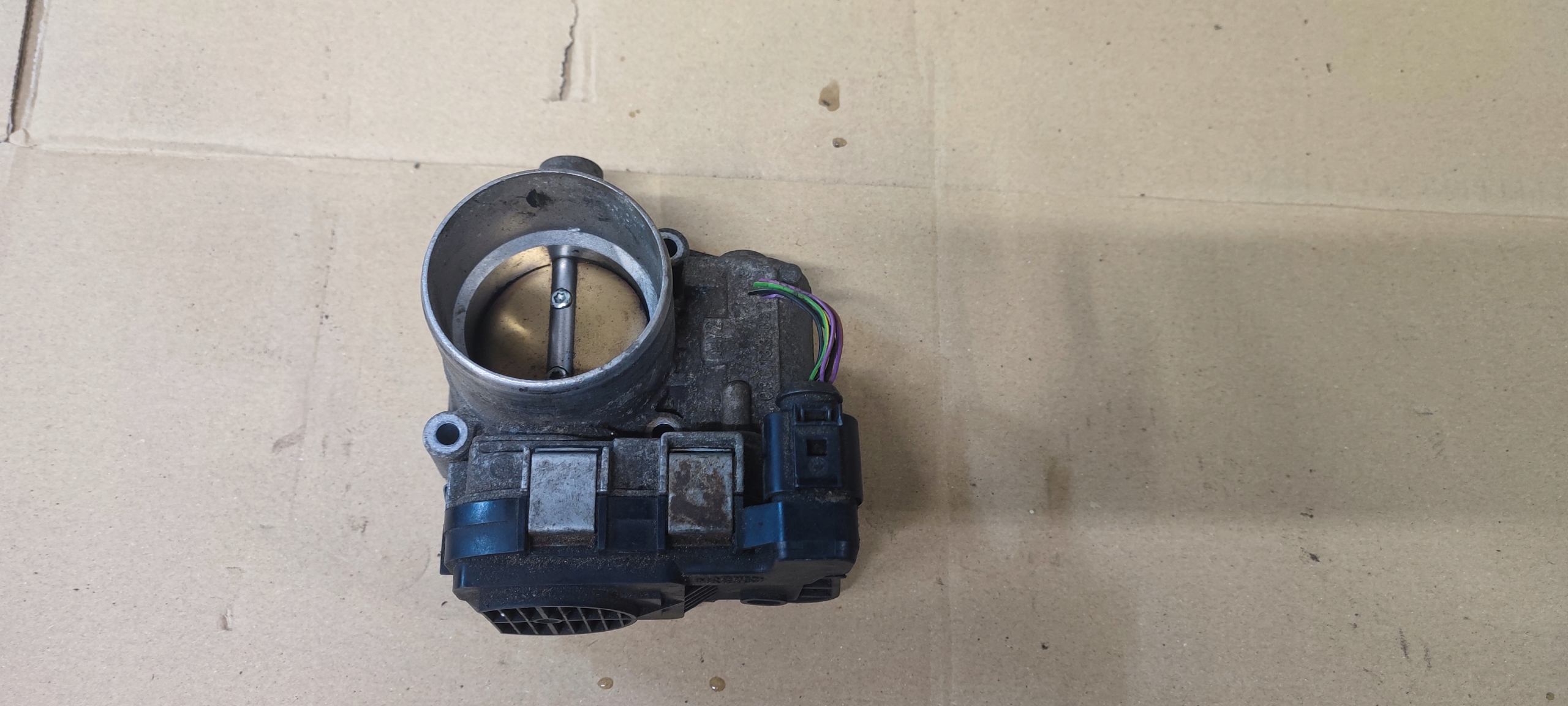VW GOLF V 5 throttle flap air 1.6 FSI BLP