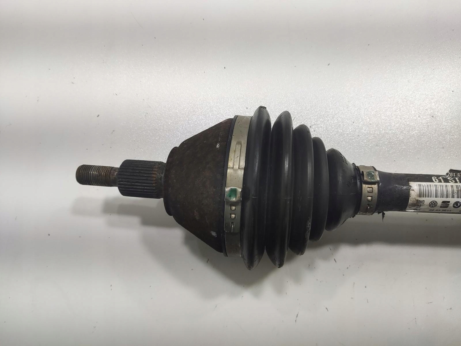 semi-axis left left front VOLKSWAGEN POLO V 6R 1.6 TDI 2009-2013 6R0407761S