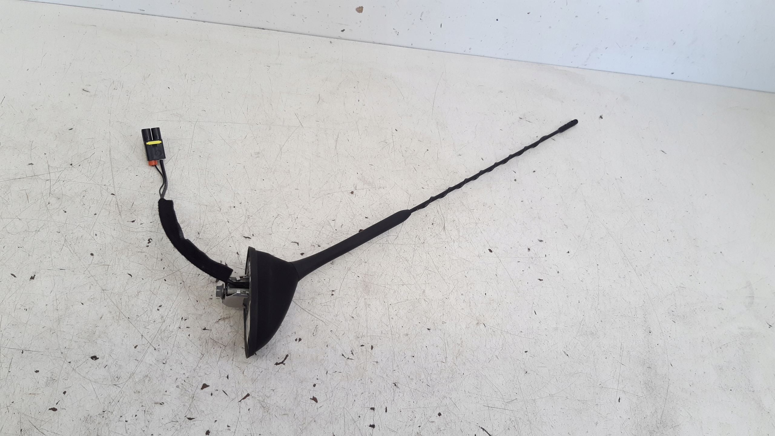 Antena AM5T18828BE Ford Focus MK3