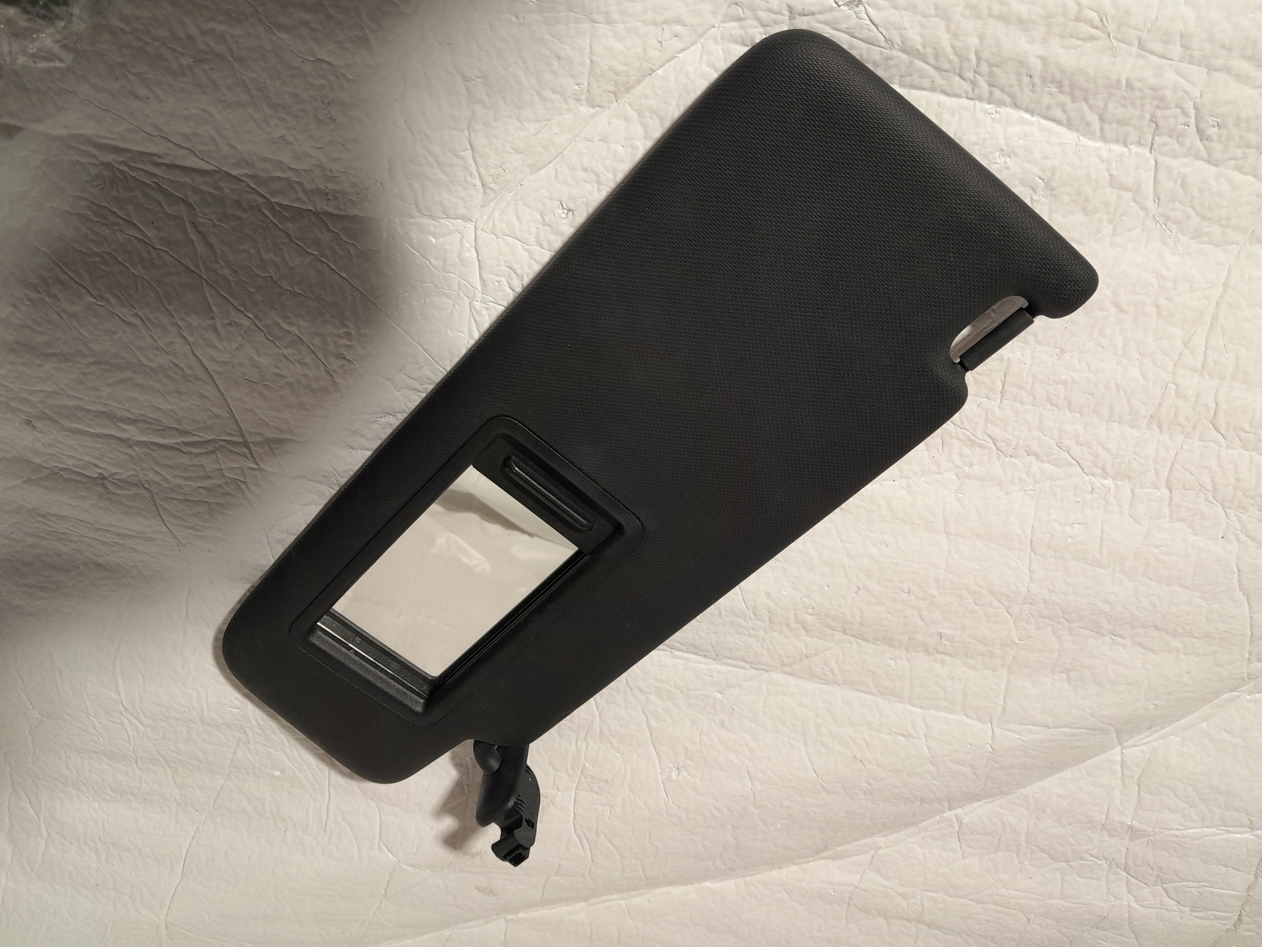 AUDI A4 B9 cover PRZECIWSLONECZNA right 8W0857552