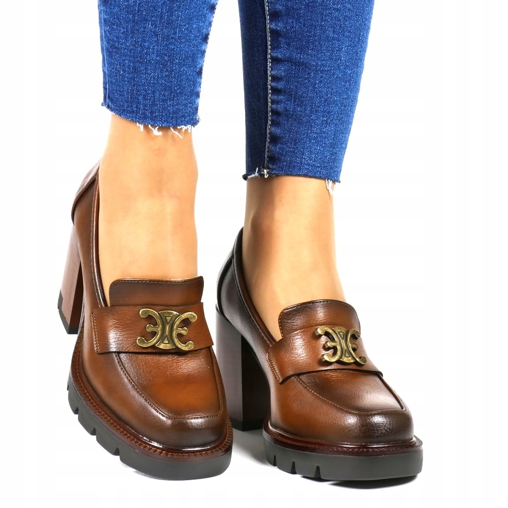 DAMSKIE PÓŁBUTY MOKASYNY NA OBCASIE SŁUPKU Z OZDOBNĄ ZŁOTĄ KLAMRĄ