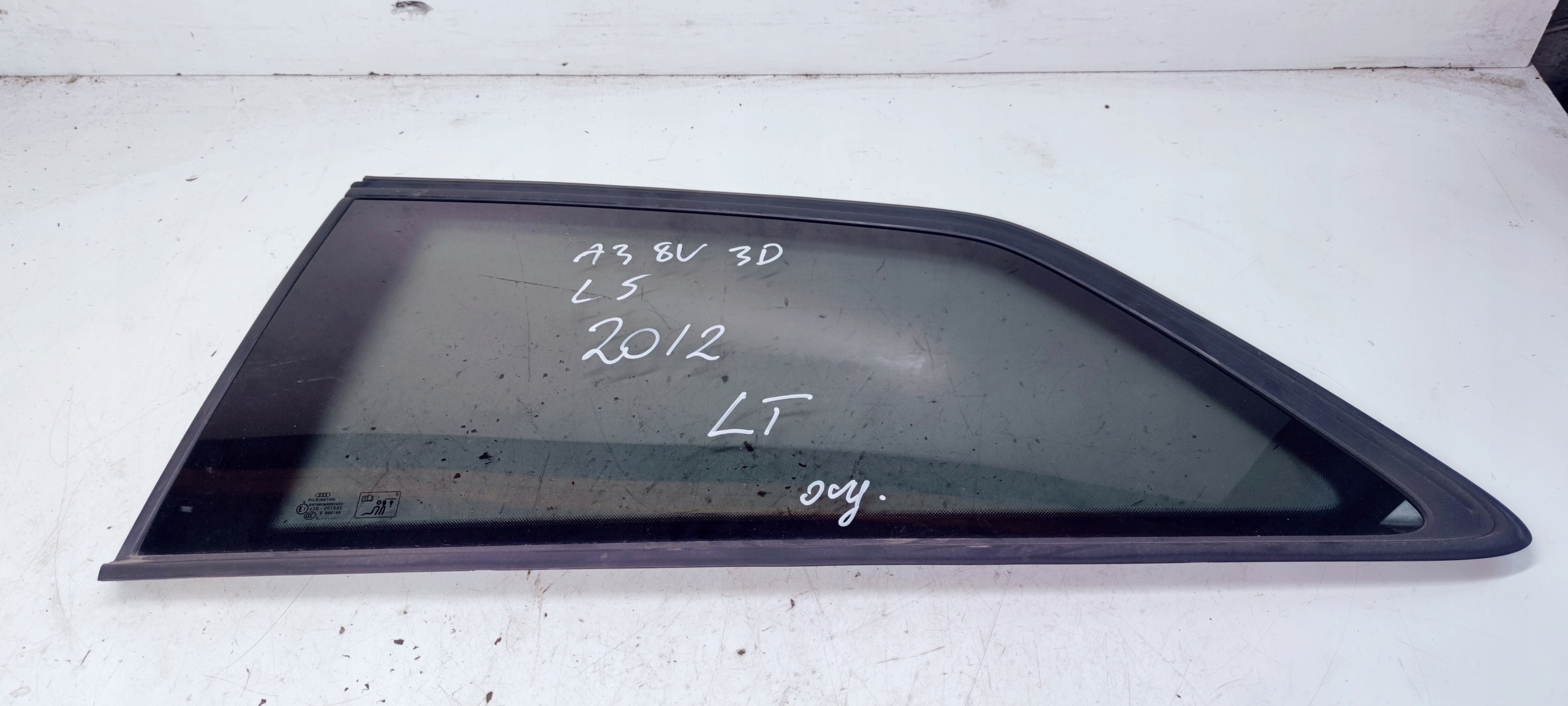 window bodywork AUDI A3 8V 3-door left rear part 2012 R original !!!